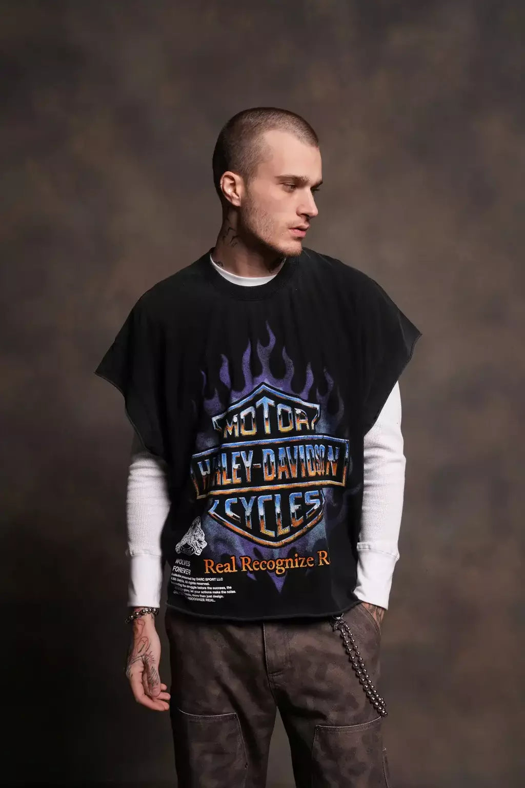 DS/HAR-0063 Iron Fire “Grunge” Cut-Off Tee in Black