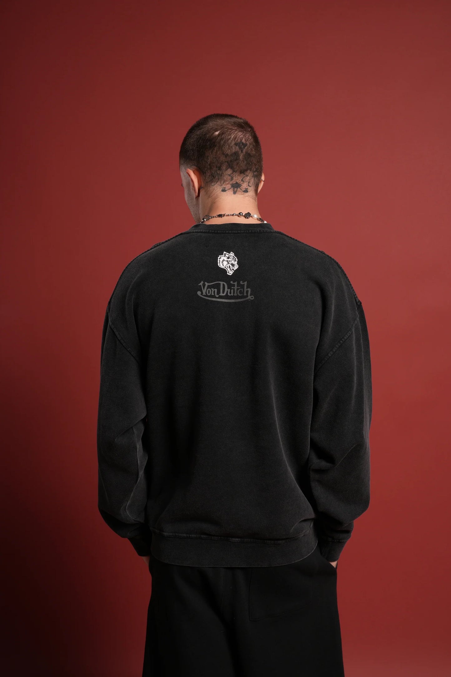 DS/VD-0126 Flight Club London Crew Neck in Black