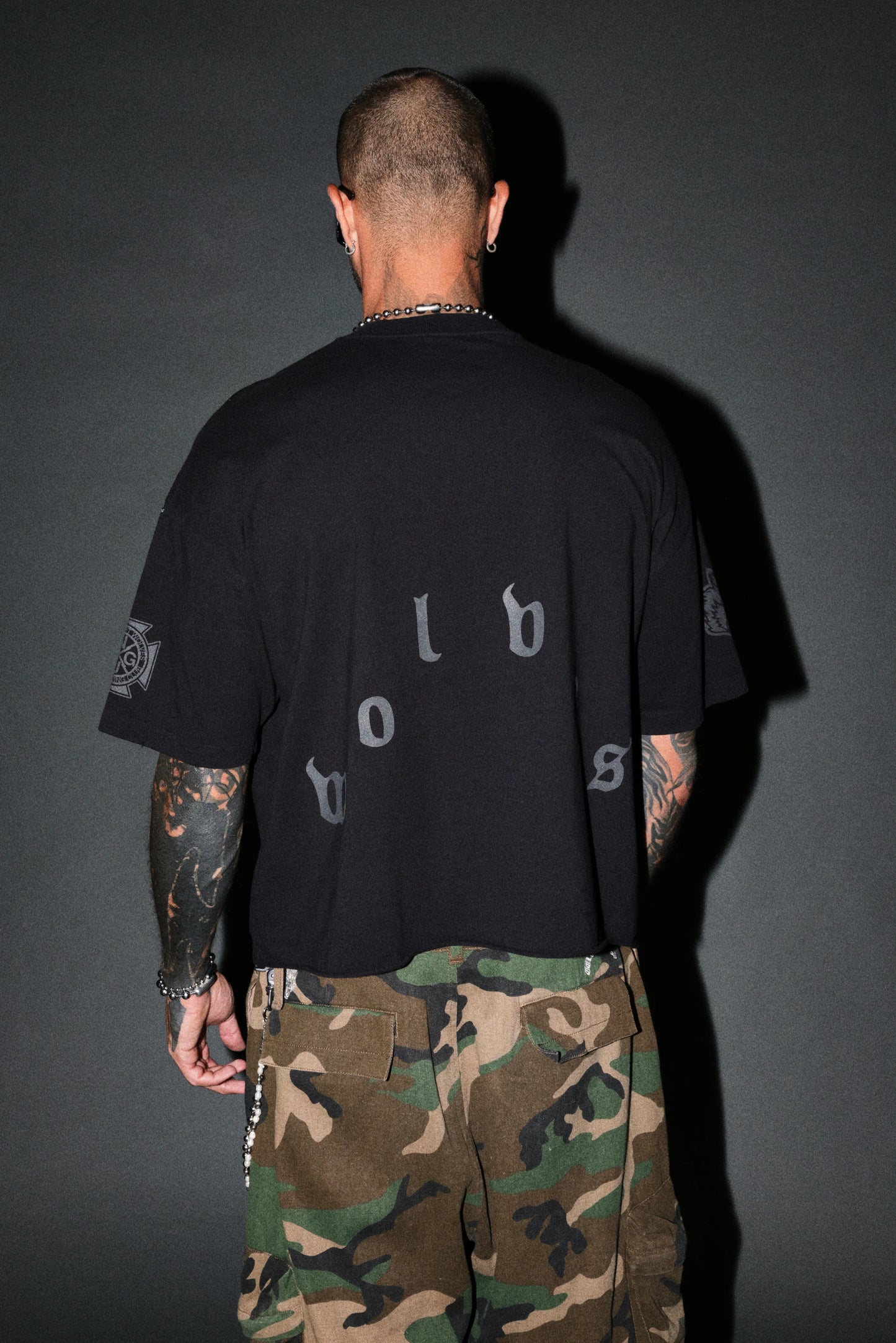 DS-0321 SUB-ZERO DISTRESSED GRUNGE BOX CUT TEE V2 IN BLACK