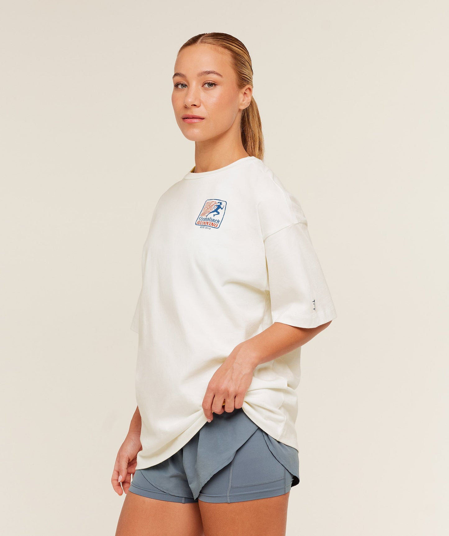 GSW-0119 Gymshark Run Club Graphic Short Sleeve T-Shirt - GS Soft White