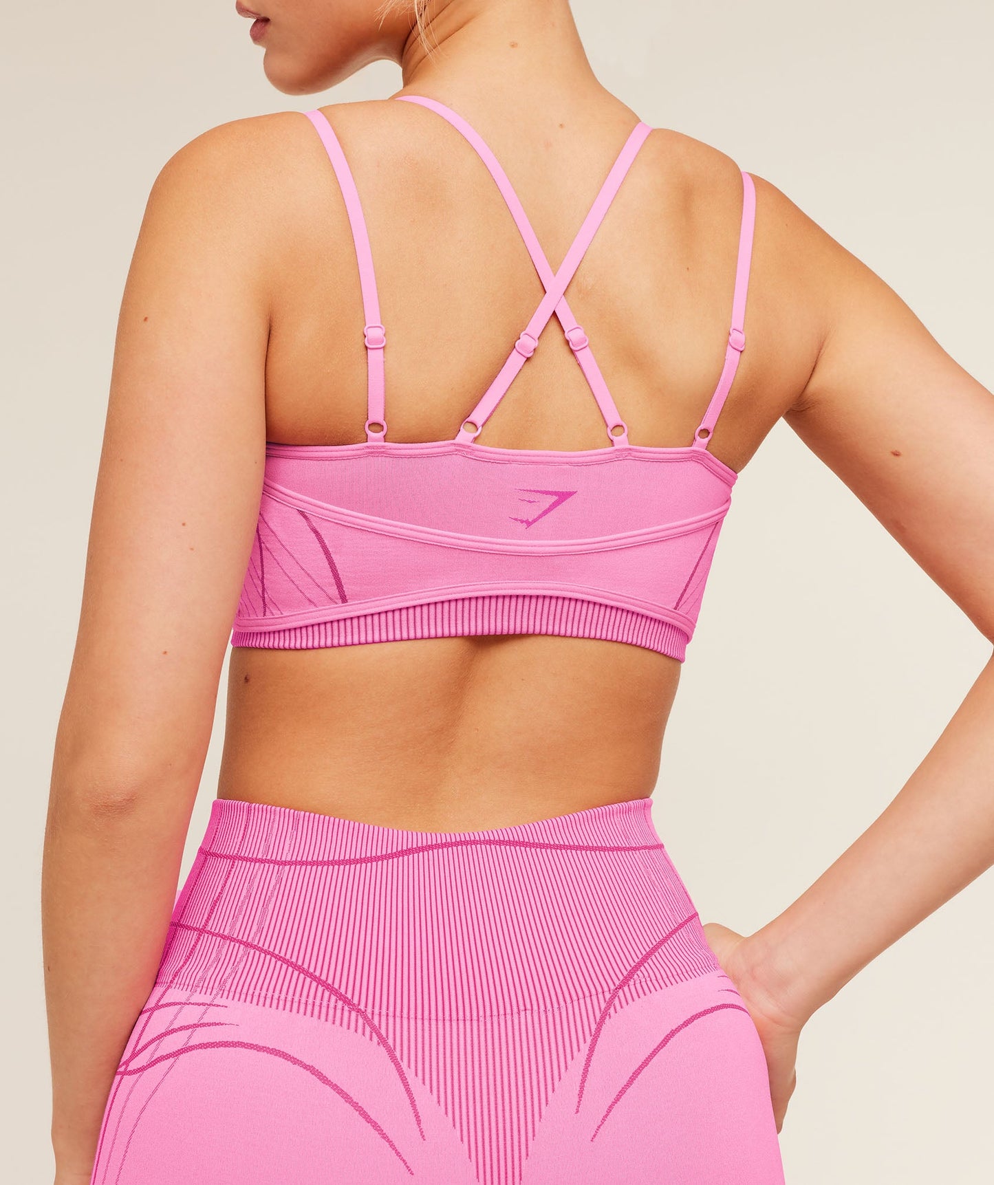 GSW-0115 Apex Seamless Strappy Sports Bra - Focus Pink/Super-Set Pink