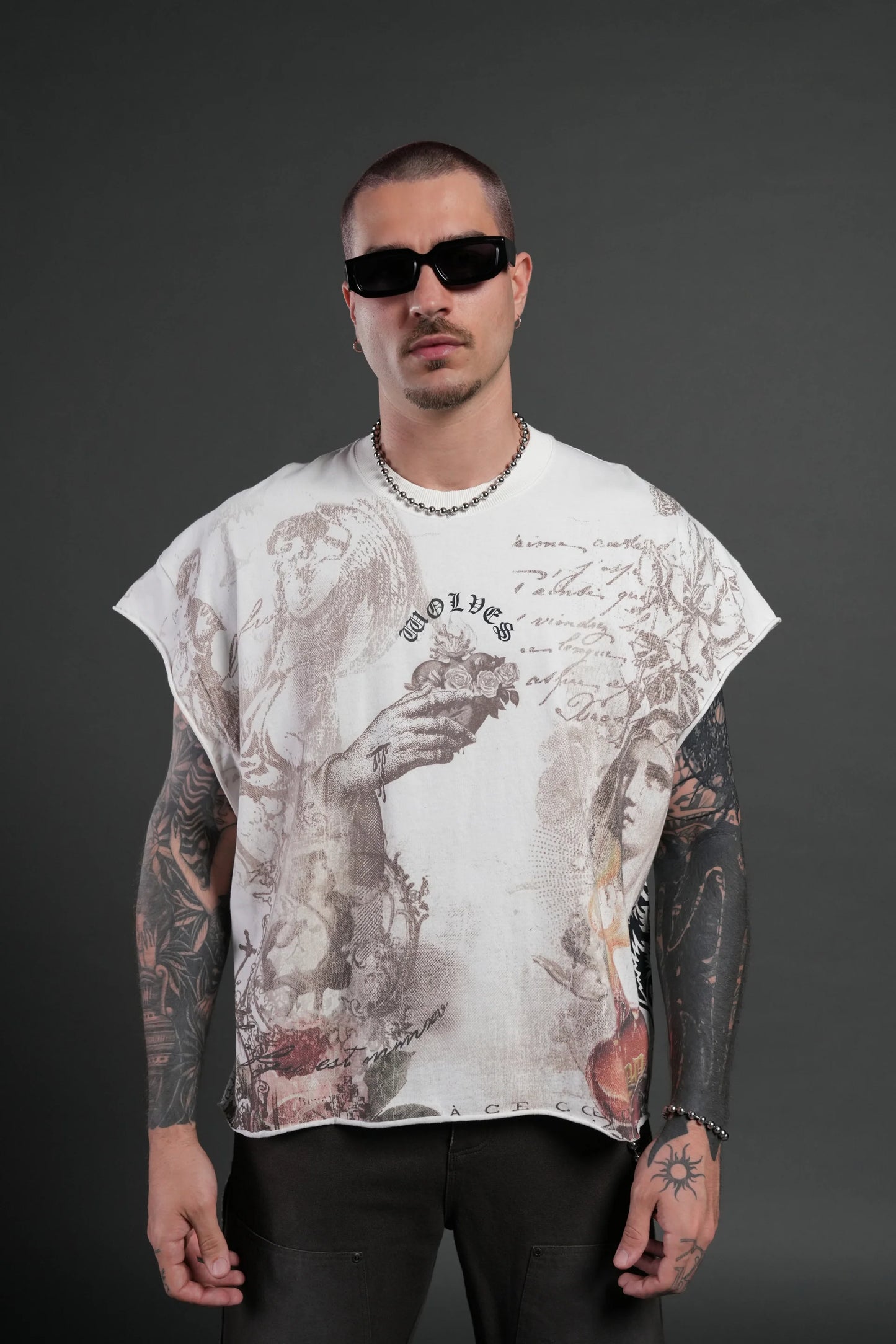 DS-0098 Heart of Thorns Distressed Grunge Cut-Off Mid-Length Raw Hem Tee in Cream