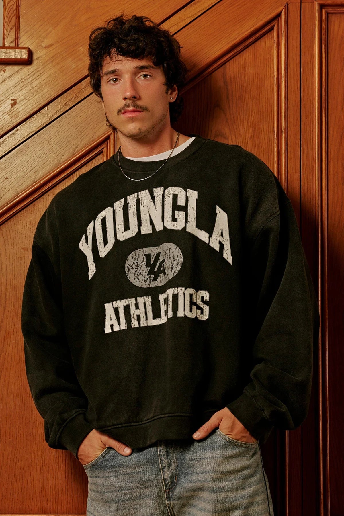 5037 - UNI VINTAGE CREWNECK - BLACK WASH