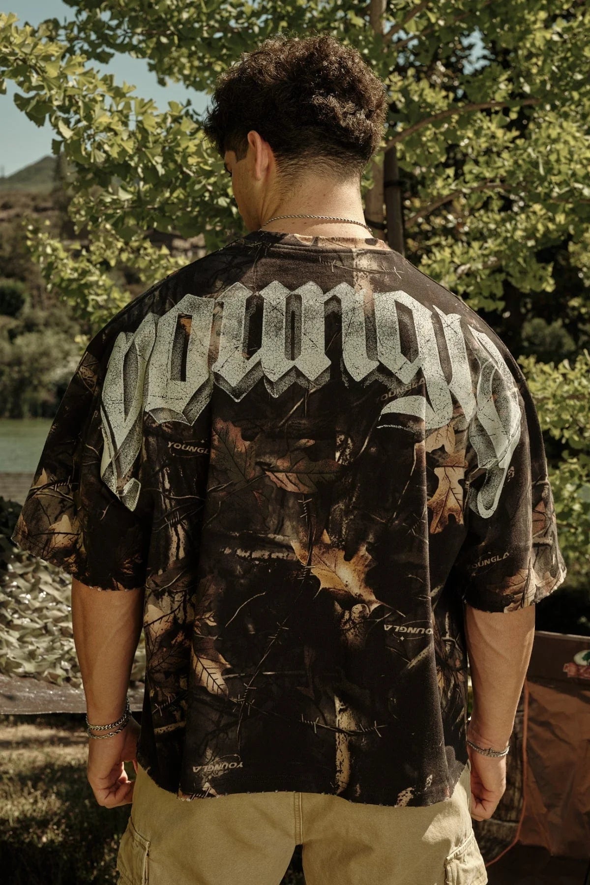 4159 - HUGE TEES - BLACK TREE CAMO