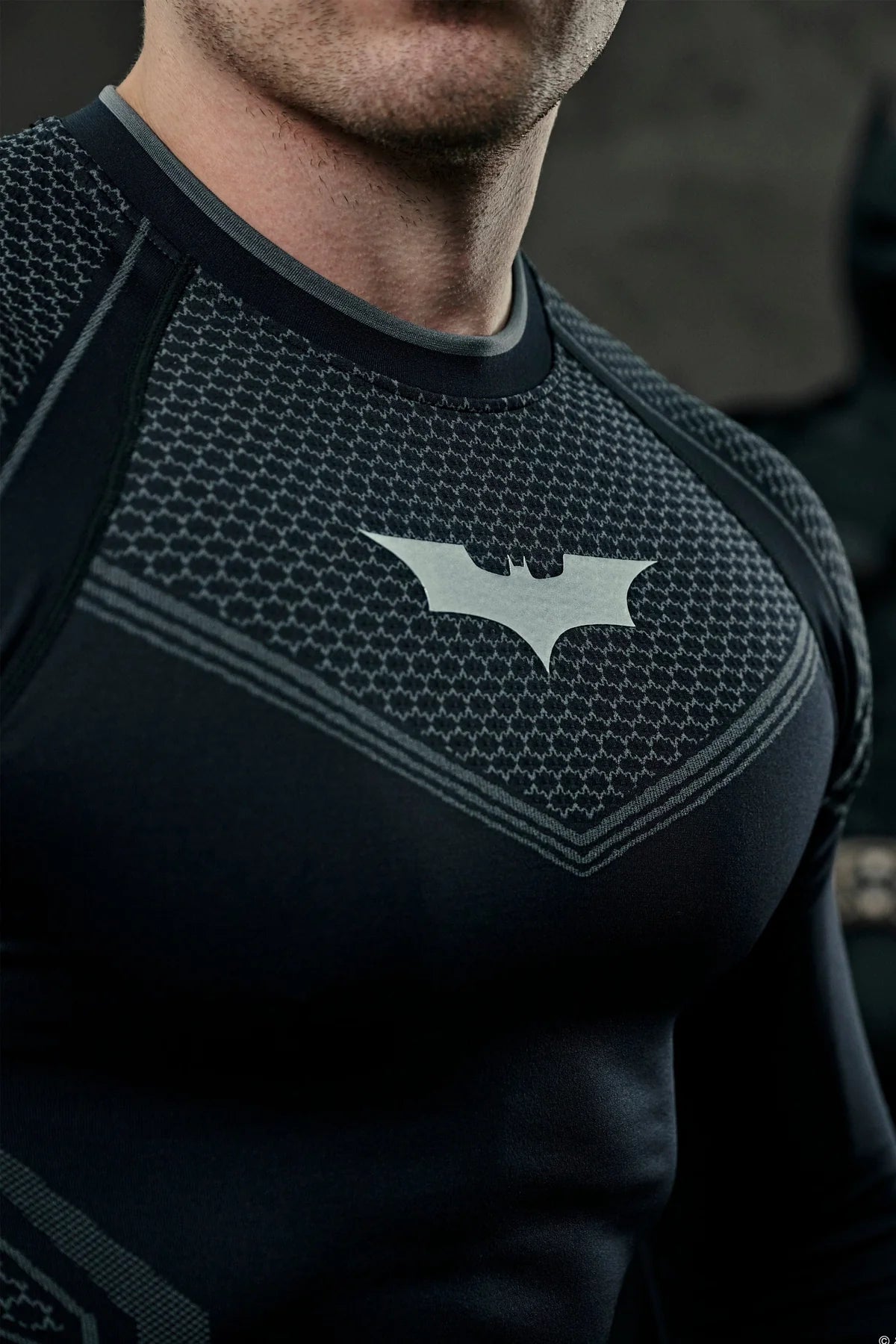 8004 - BATMAN COMPRESSION LONGSLEEVES - BLACK
