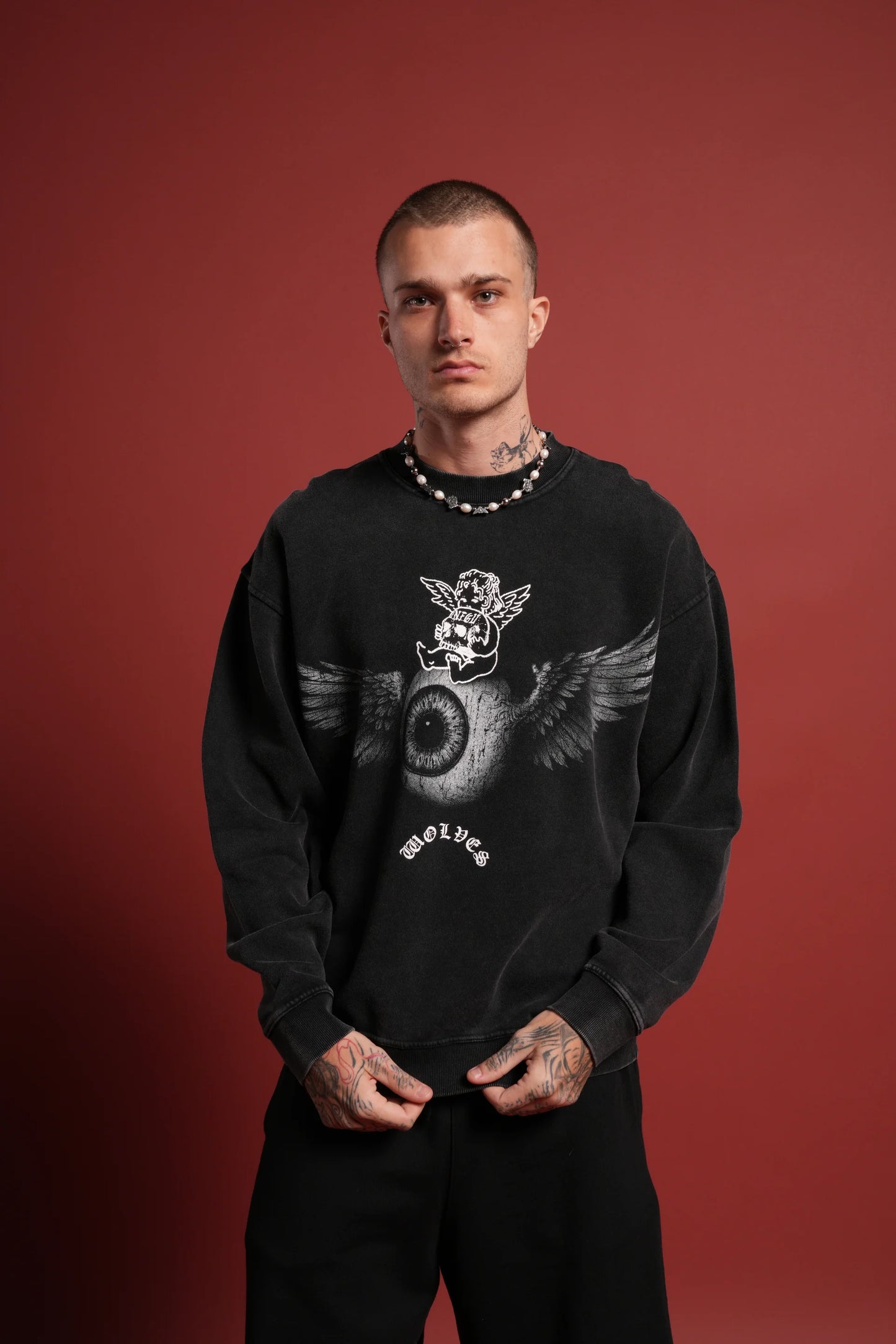 DS/VD-0126 Flight Club London Crew Neck in Black