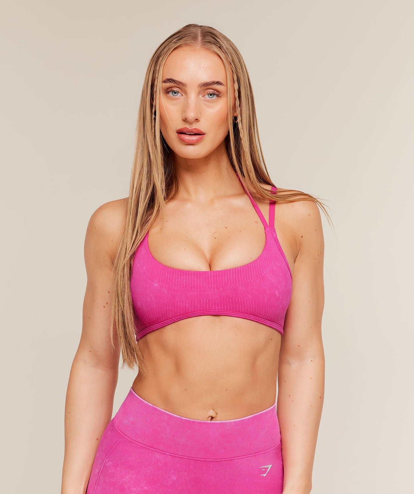 GSW-0128 Gymshark x Bratz Light Support Sports Bra - Super-Set Pink/Wash