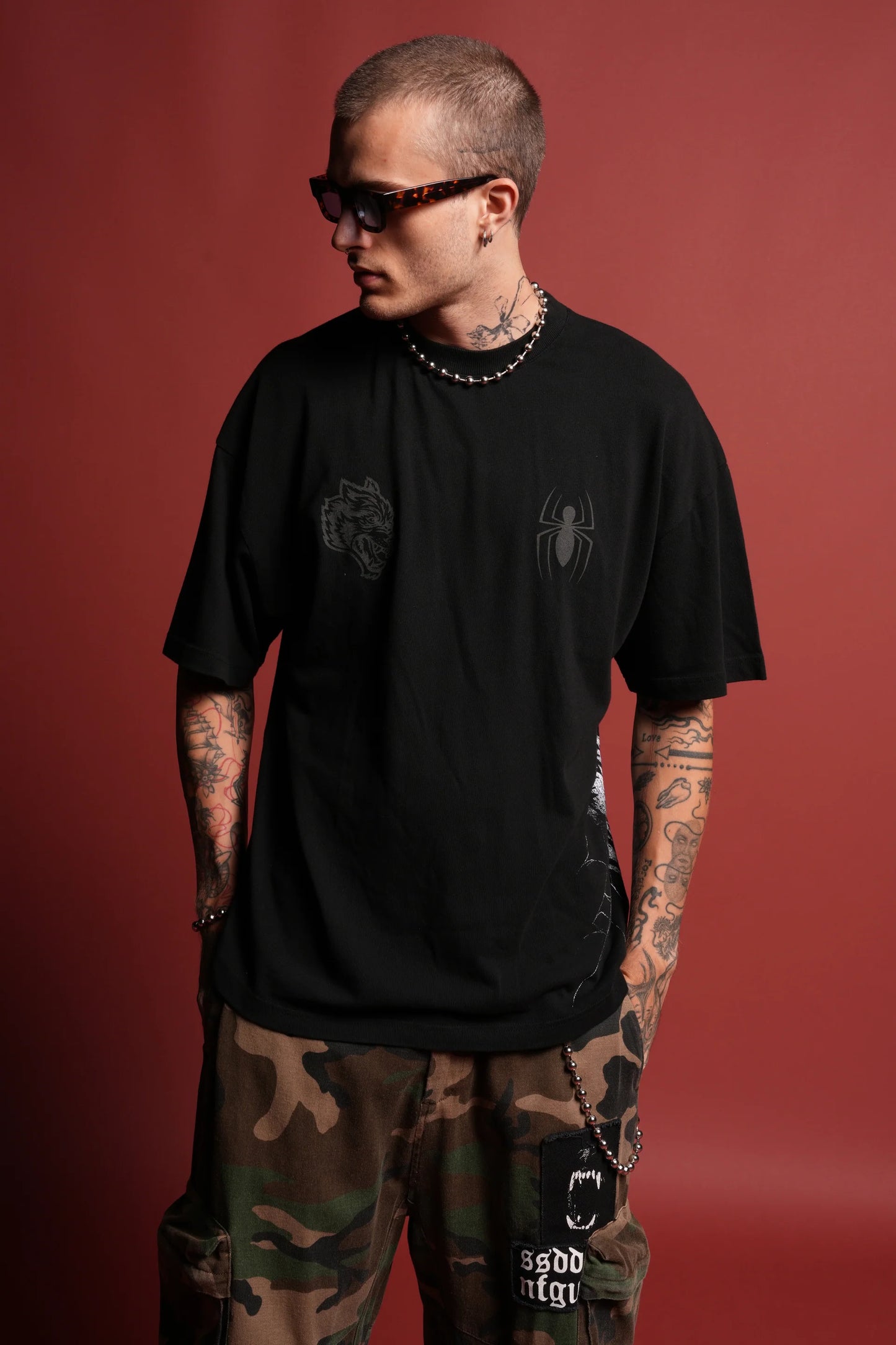 DS-0246 Night Spider Side-By-Side Series Premium Oversized Tee in Black