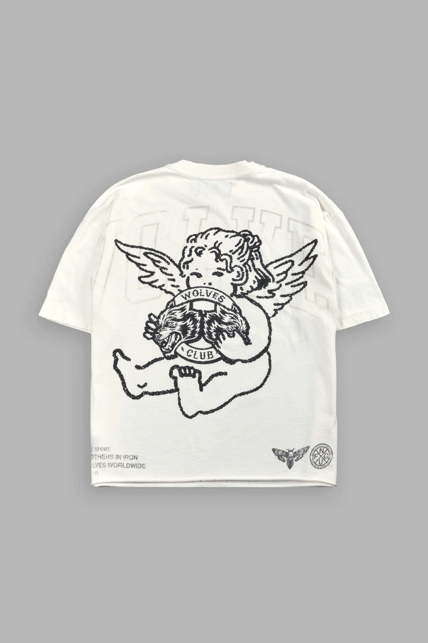 DSHE-0067 Wolves Club Cherub Grunge Mid Length Raw Hem Tee in Cream