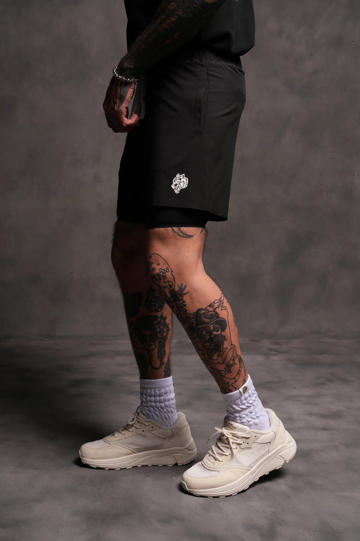 DS-0158 DUAL COMPRESSION SHORTS IN BLACK