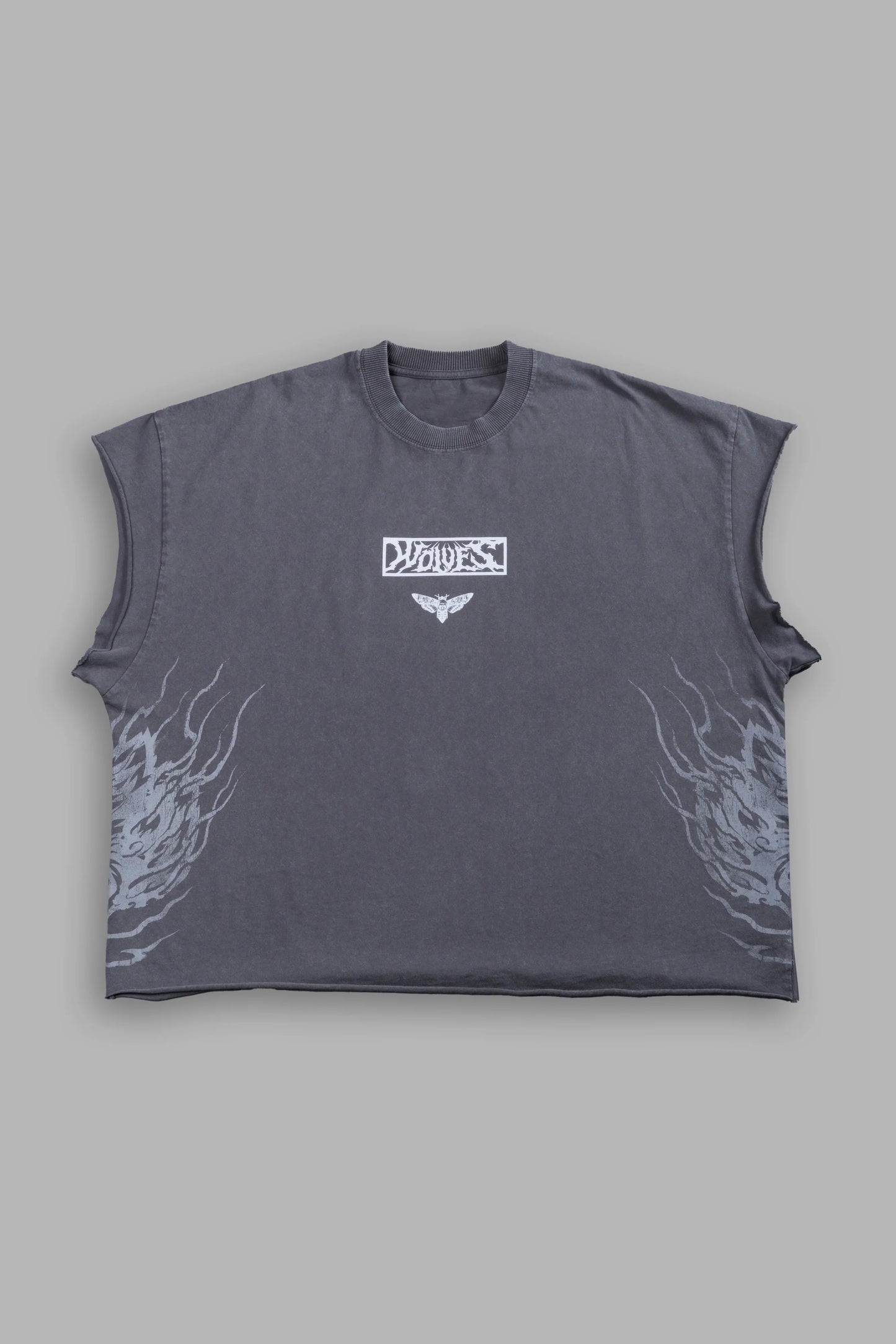 DS-0181 Death’s-Head Grunge Cut-Off Mid Length Raw Hem Tee in Slate Gray