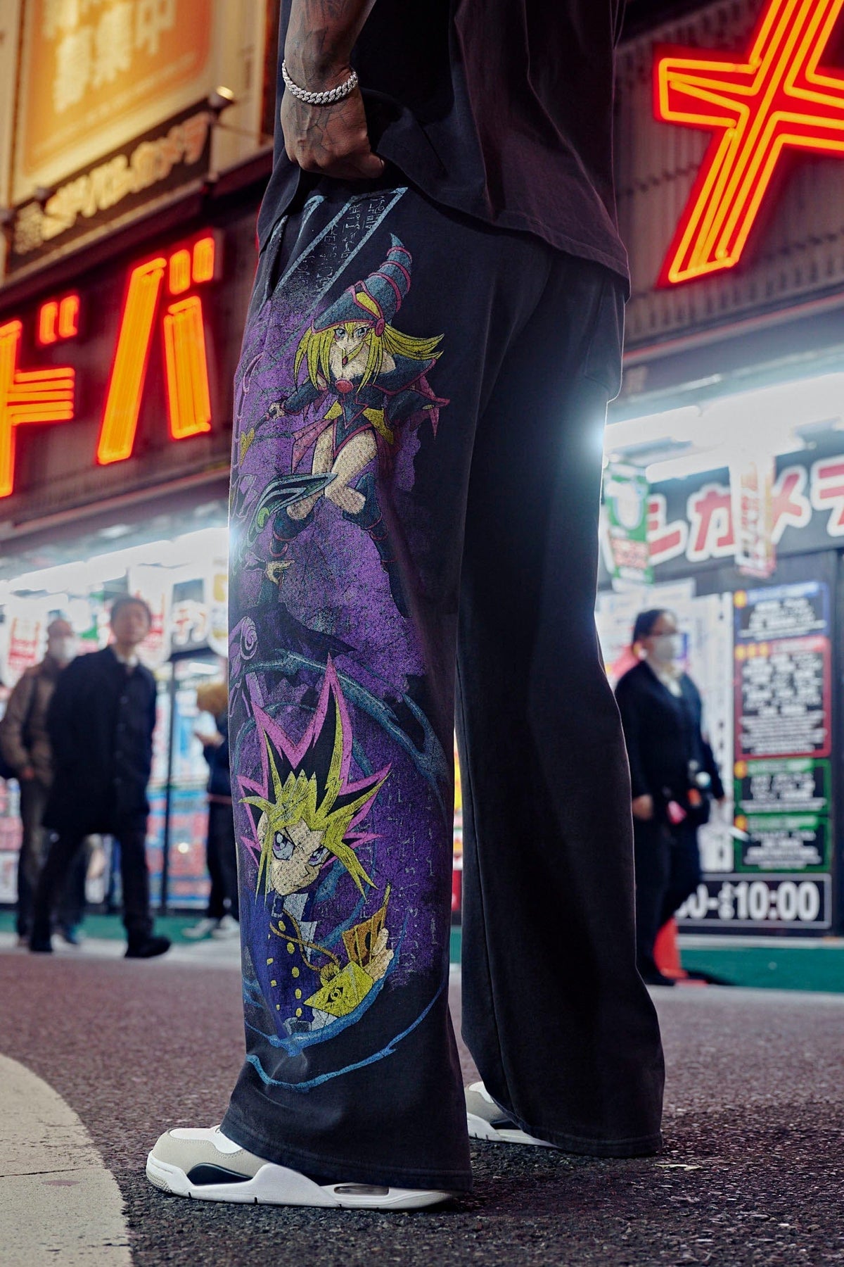 2004 - Yu-Gi-Oh! ® Sweats - Dark Magician Duo
