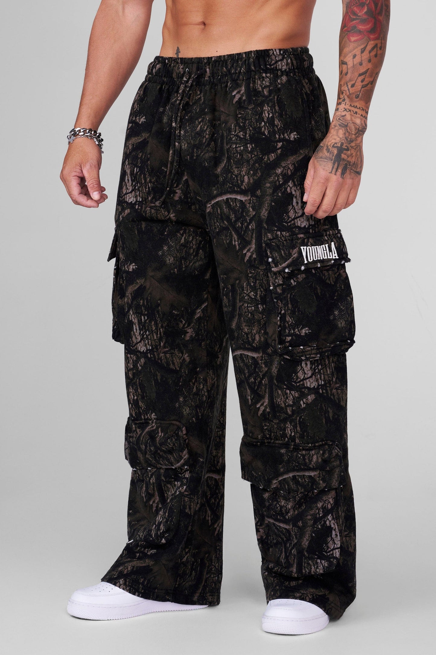 2033 - Heritage Cargo Sweats - Dark Tree Camo