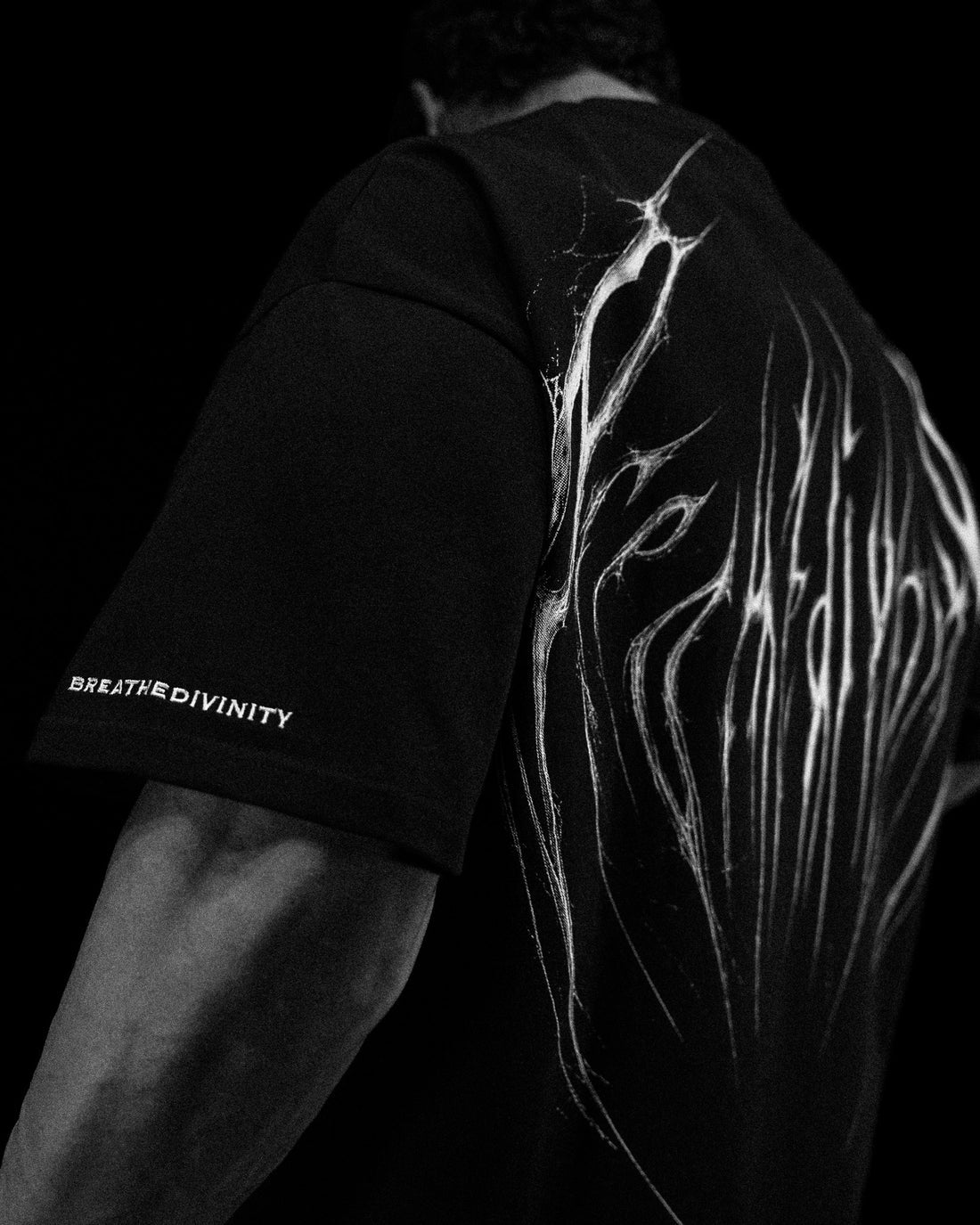 BD-0106 Eclipse Oversized T-shirt [VOID BLACK]