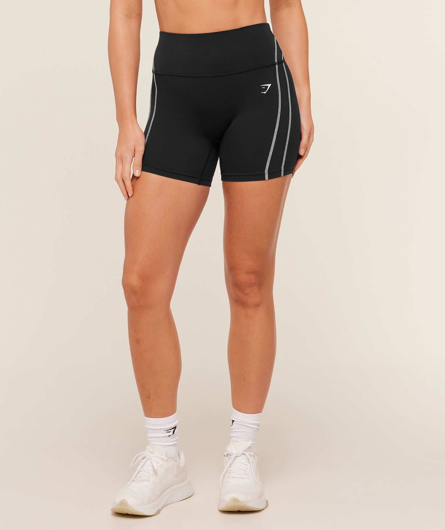 GSW-0139 Volt Shorts - Black/White