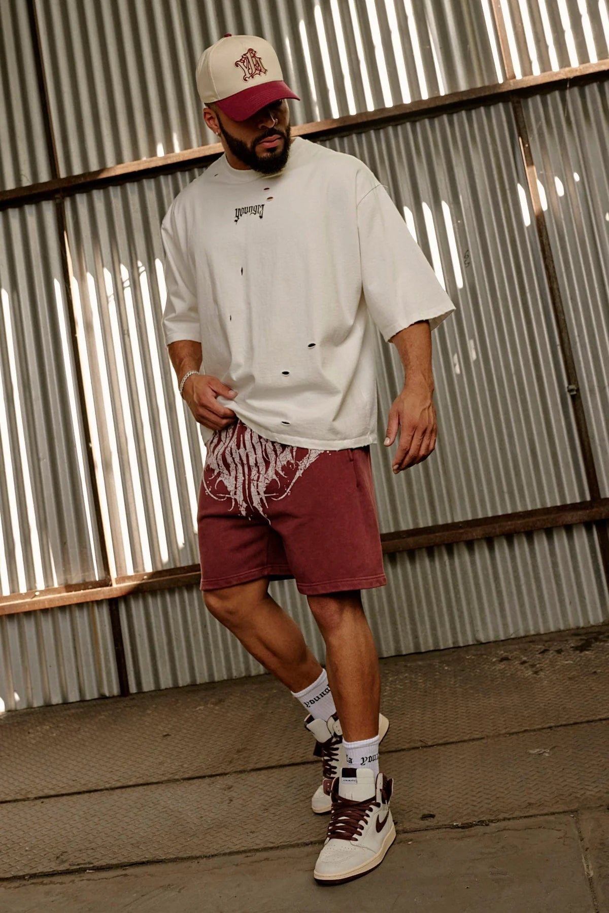 1011 - DARK WAVE SHORTS - BURGUNDY WASH