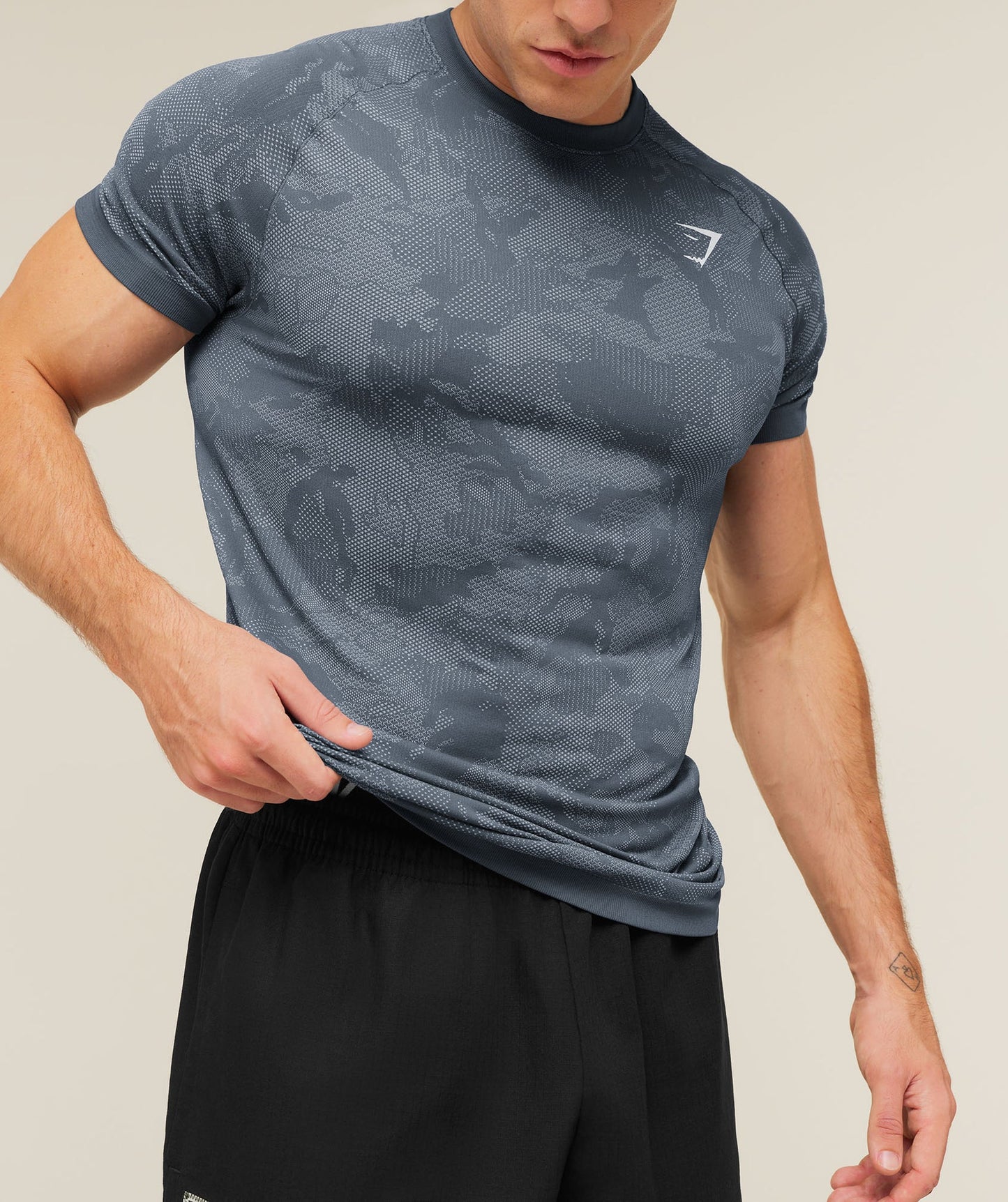 GS-0011 Geo Seamless T-Shirt - Shadow Blue/Tranquil Blue