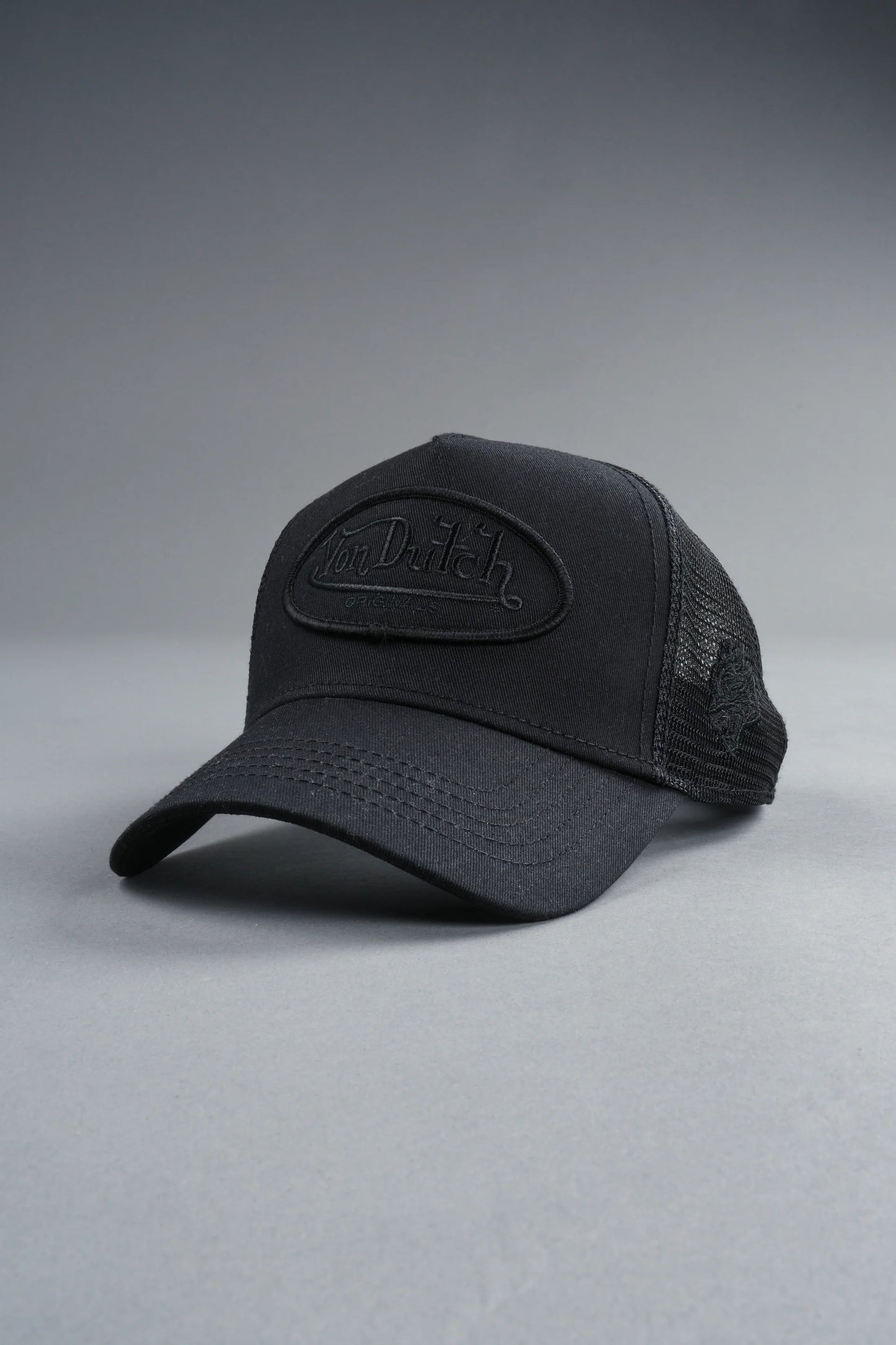 DSA/VD-0008 DSVD Collab Trucker Hat in Black