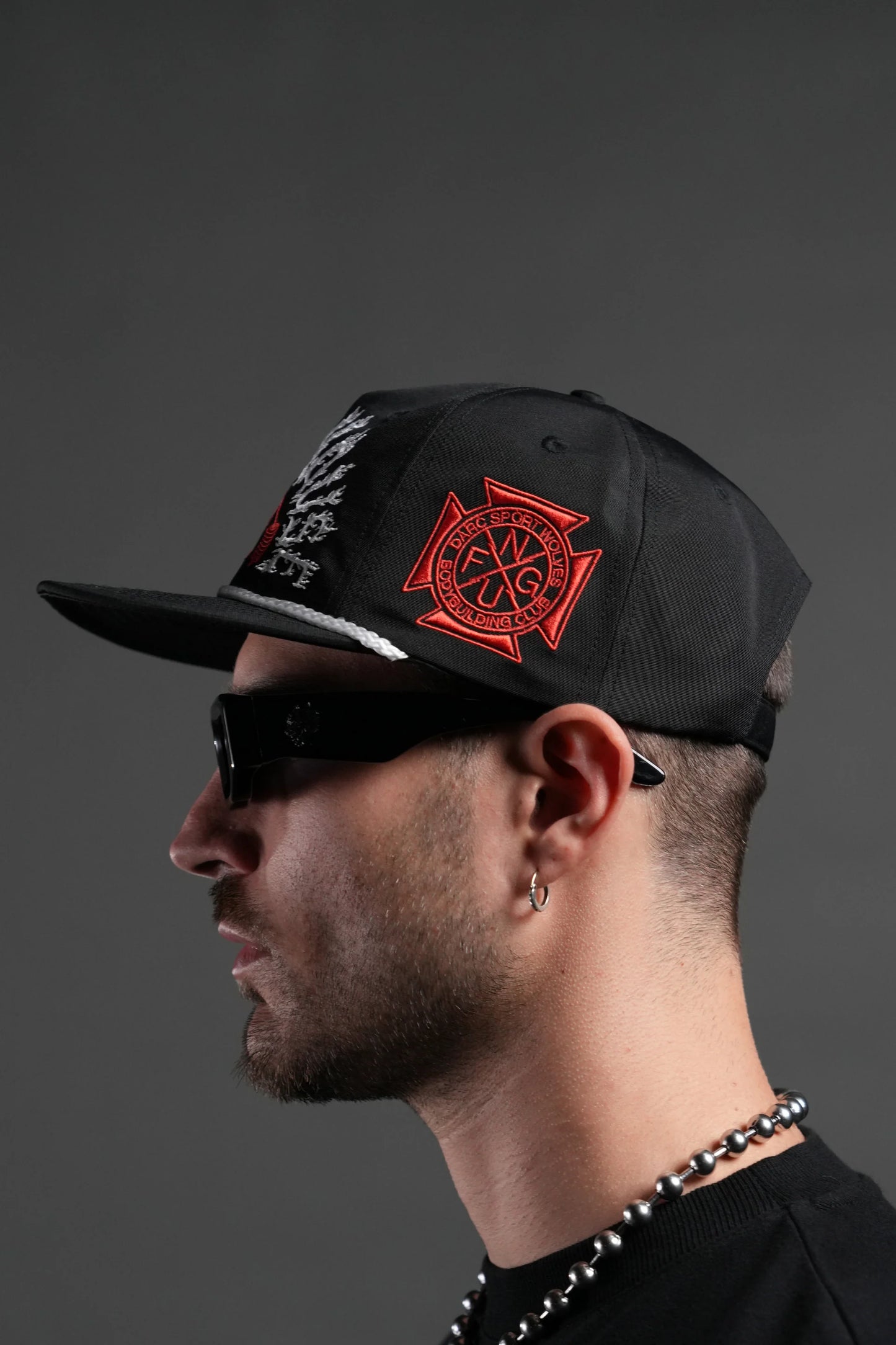DSA-0010 Powerhouse Paradise Hat in Black