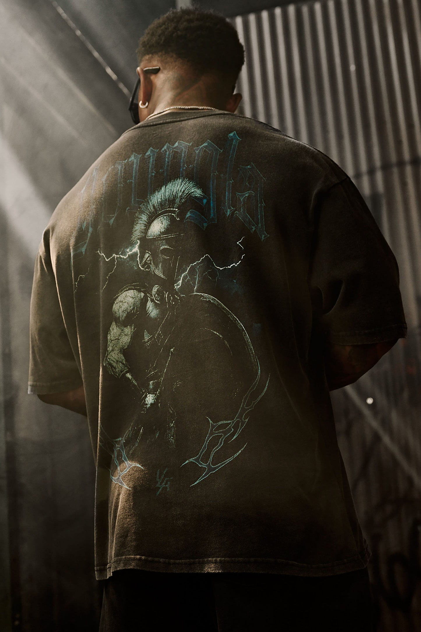 4135 - YLA x Axel - Spartan Tees - Black/Blue