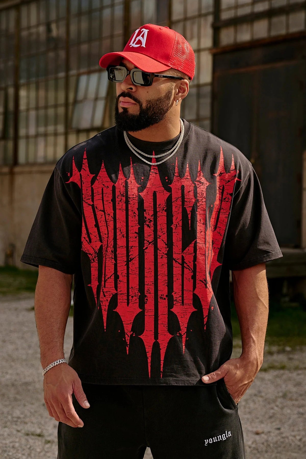 4156 - REVENGE TEES - BLACK/RED