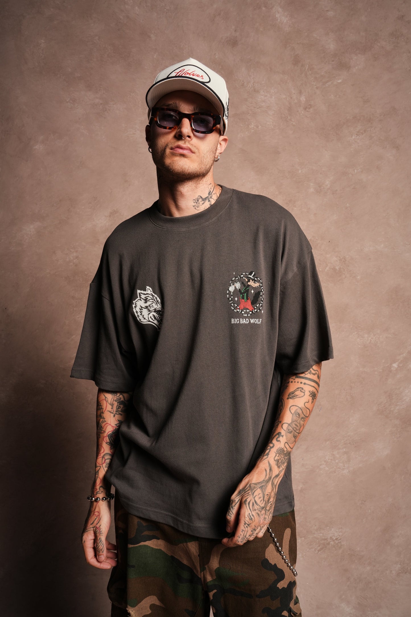 DS-0292 Big Bad Wolf Forever Premium Oversized Tee in Wolf Gray