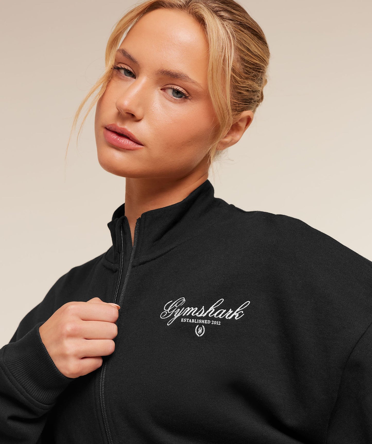 GSW-0130 Script Embroidery Oversized Zip Through - Black