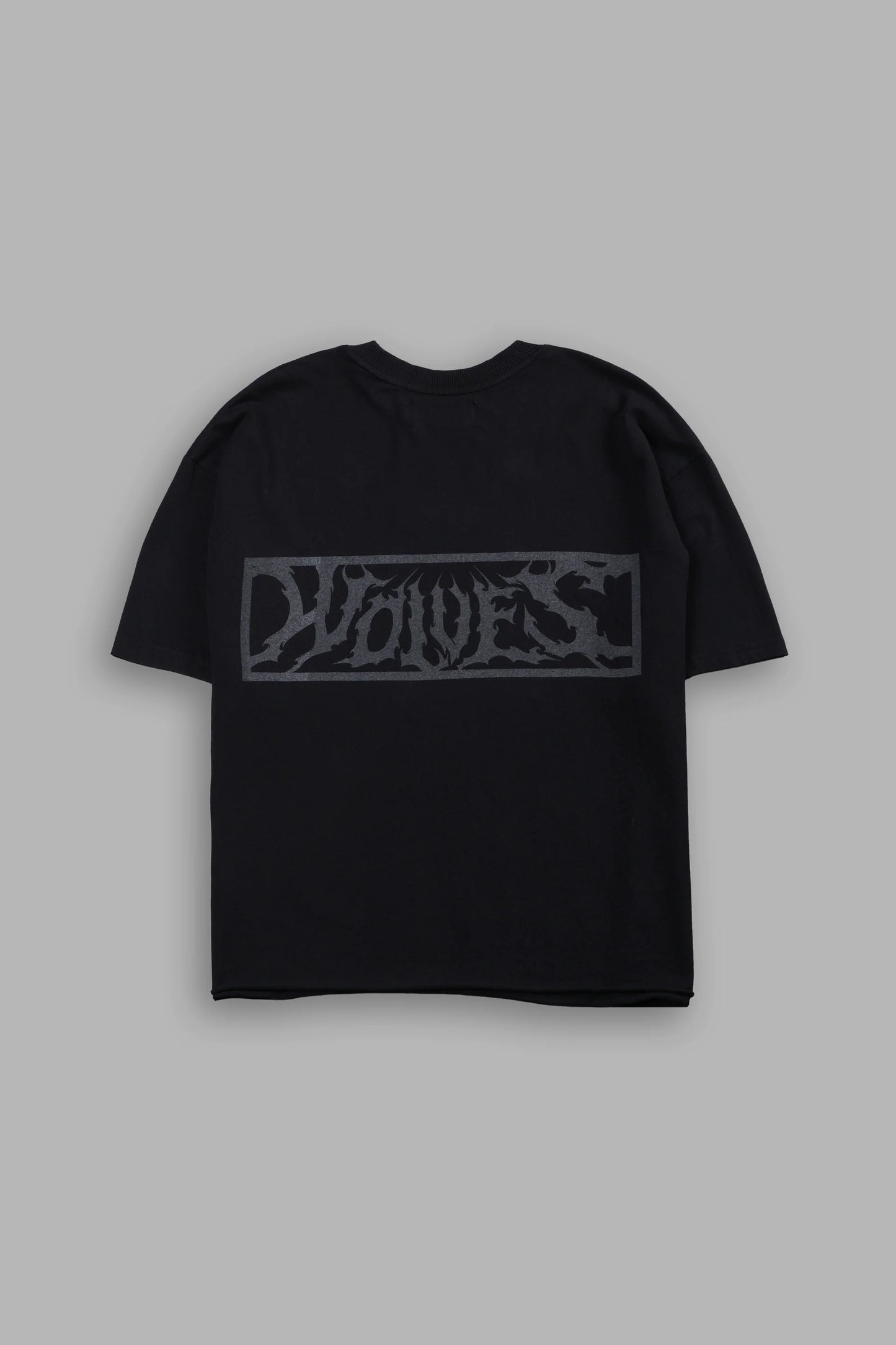 DS-0276 Punisher Grunge Mid-Length Raw Hem Tee in Black