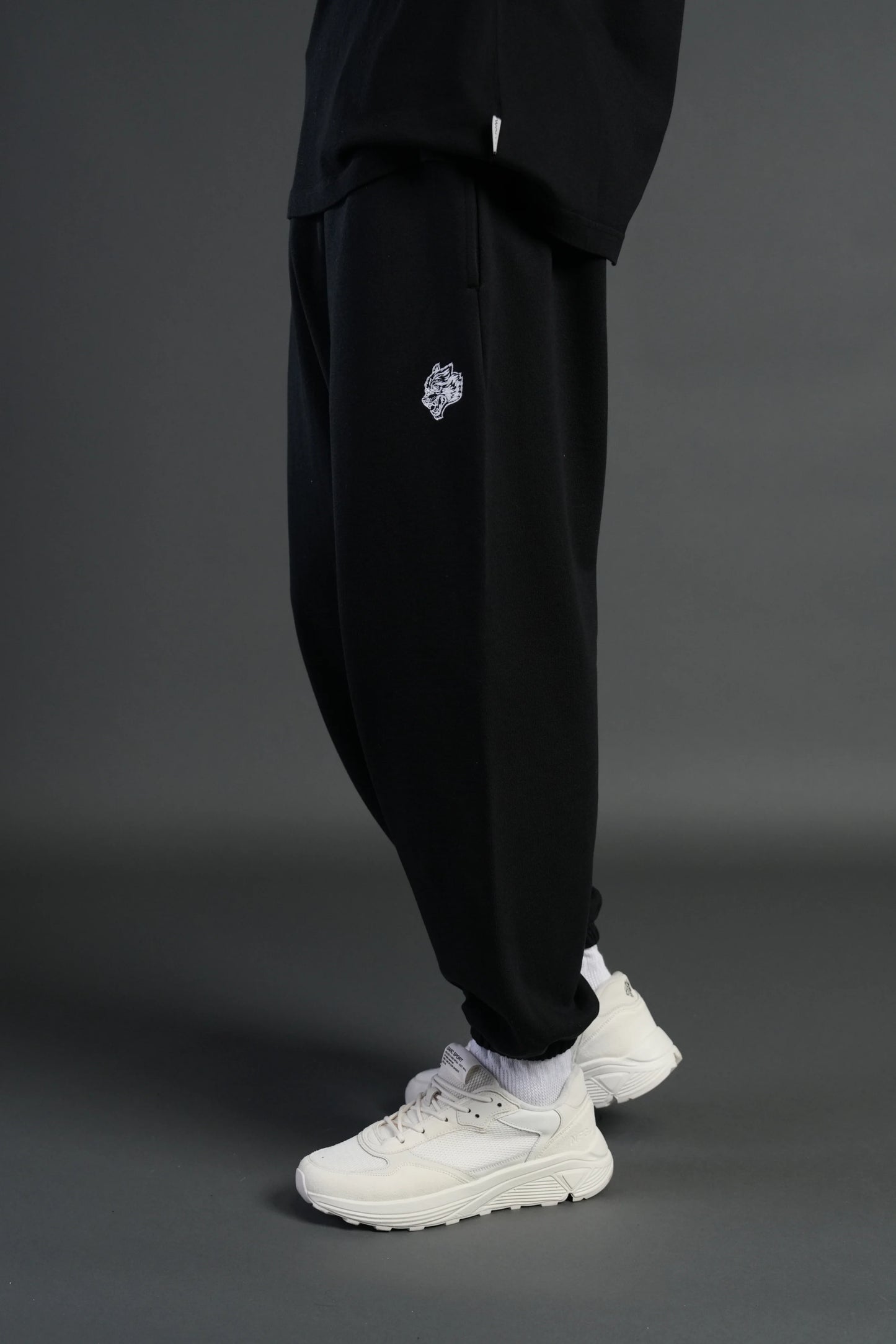 DS-0200 Dual Lounger Unisex Sweat Pants in Black