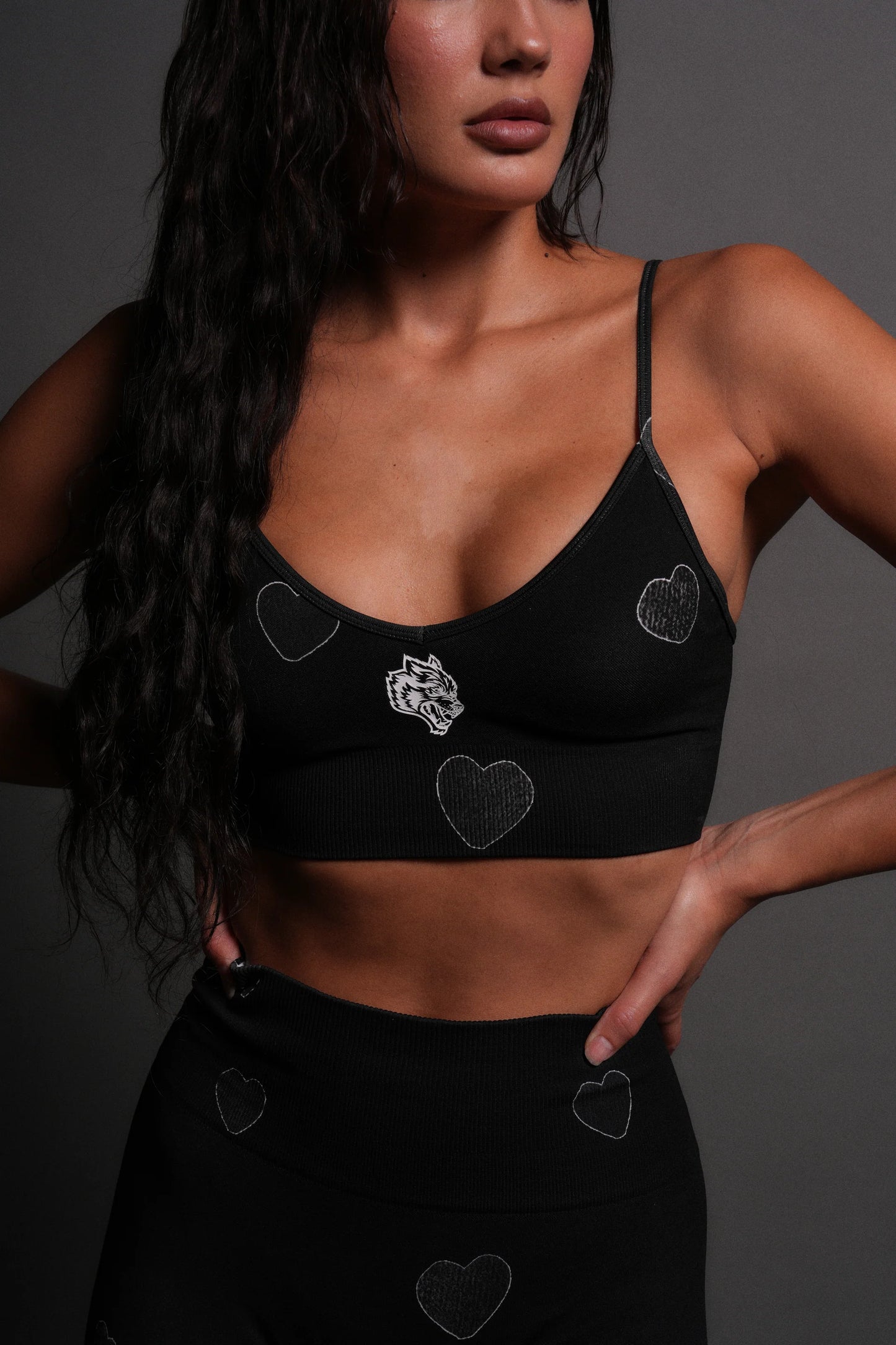 DSHE-0061 Her Energy “Everson” Seamless Sports Bra in Heart Candy Black