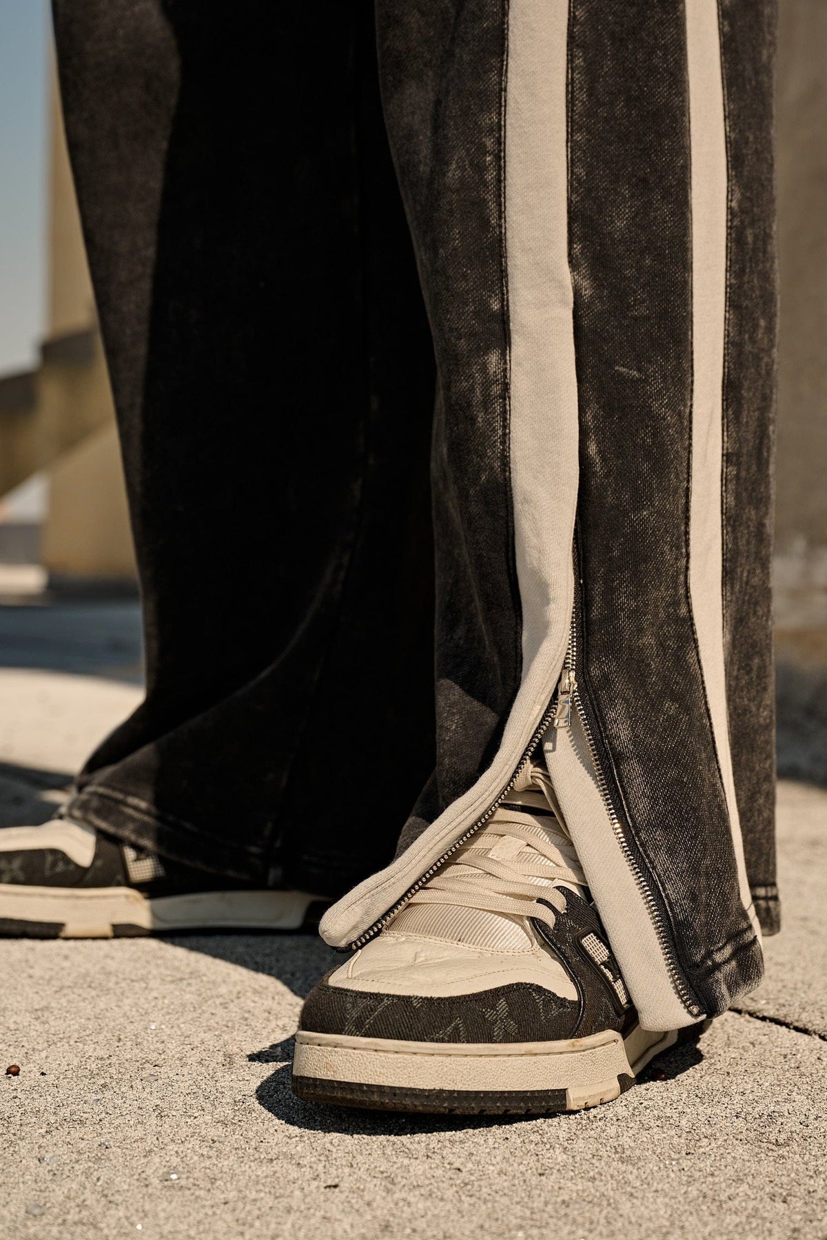 2146 - Classic Stripe Sweats - Black Wash
