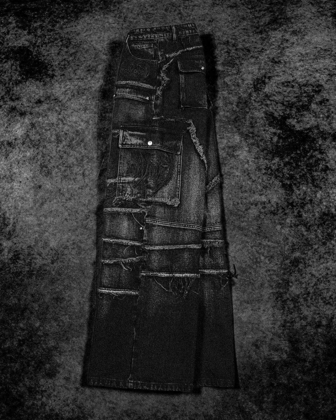 BD-0096 Oversized Distressed Denim Cargo jeans [ALLOY WASH]