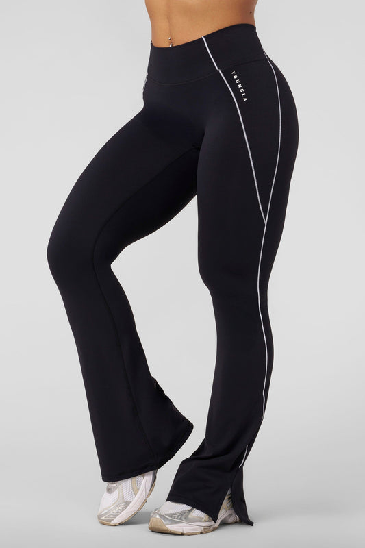 W285 - Elevate Flare Leggings - Black/White