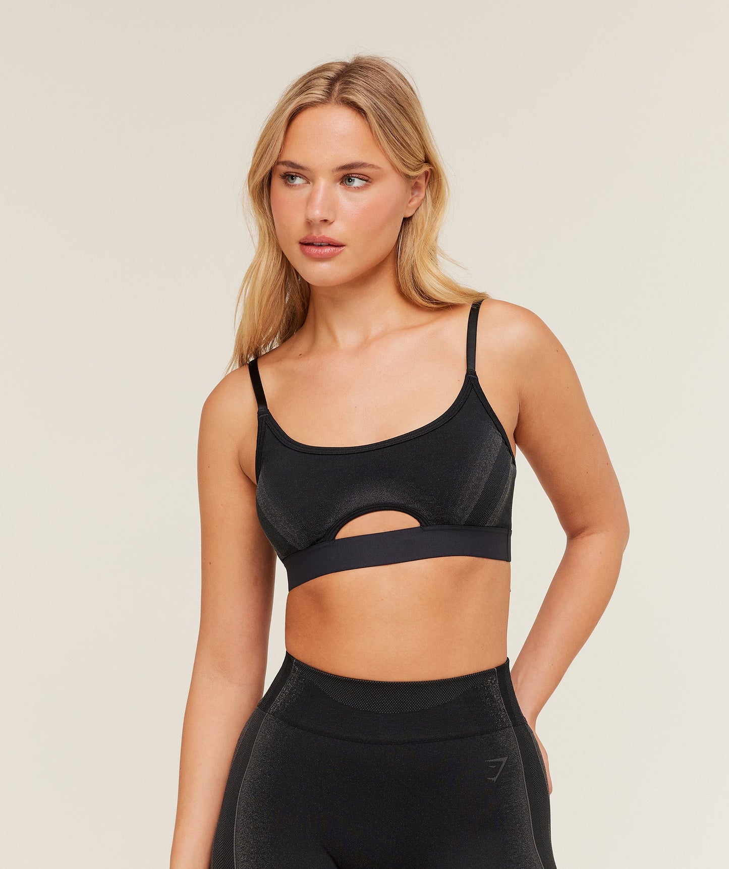GSW-0121 Charge Seamless Sports Bra - Black/Graphite Grey