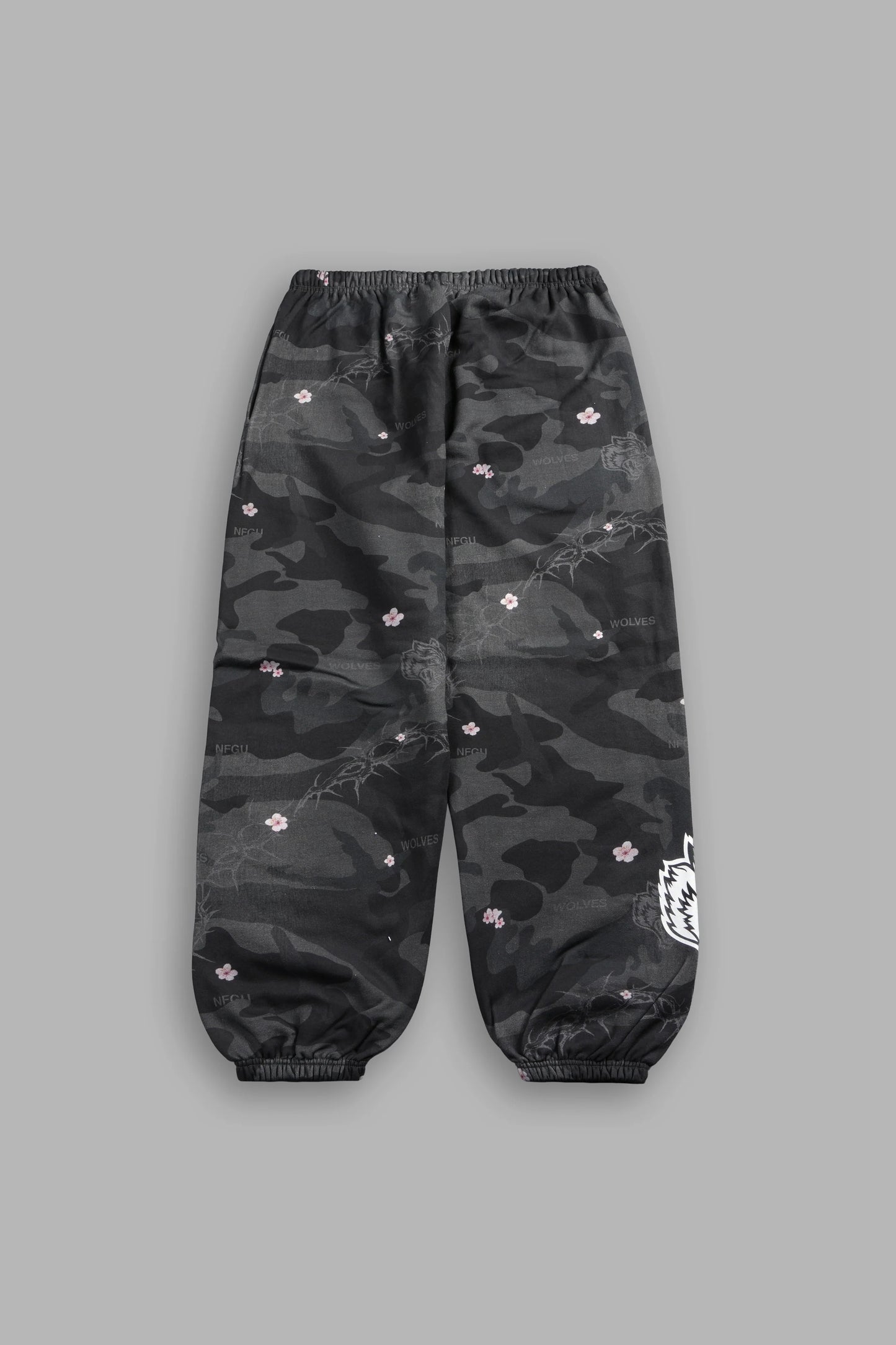 DSHE-0068 Wolf Chopper Lightweight Lounger Sweat Pants in Warrior In A Garden Black Camo