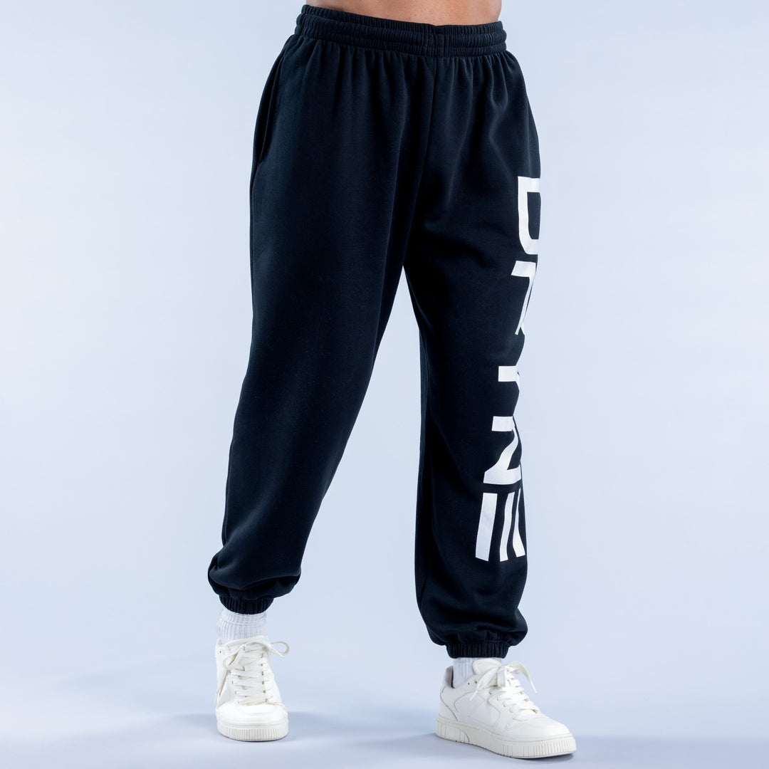 Signature Cuffed Jogger | Midnight Black