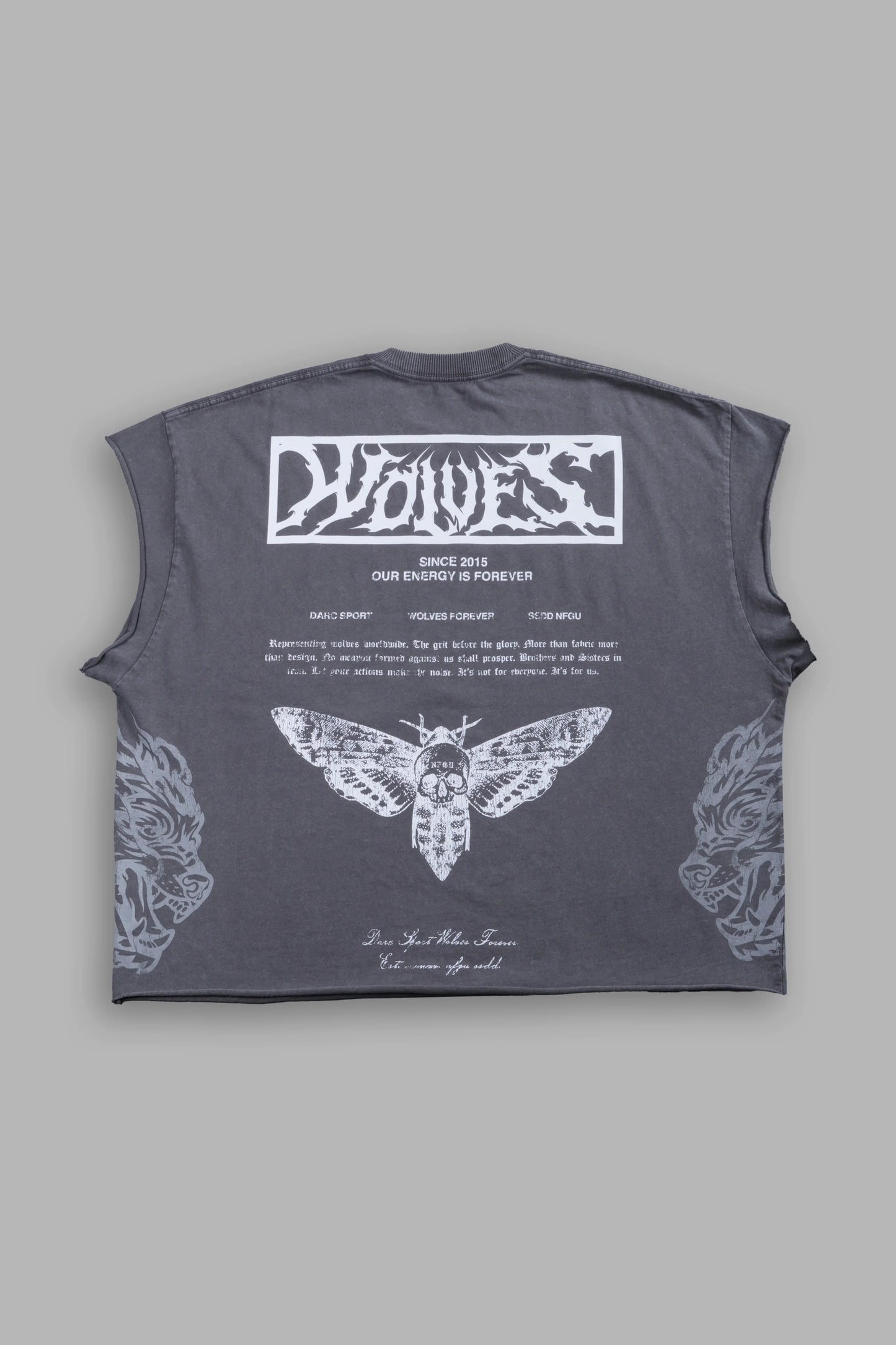 DS-0181 Death’s-Head Grunge Cut-Off Mid Length Raw Hem Tee in Slate Gray