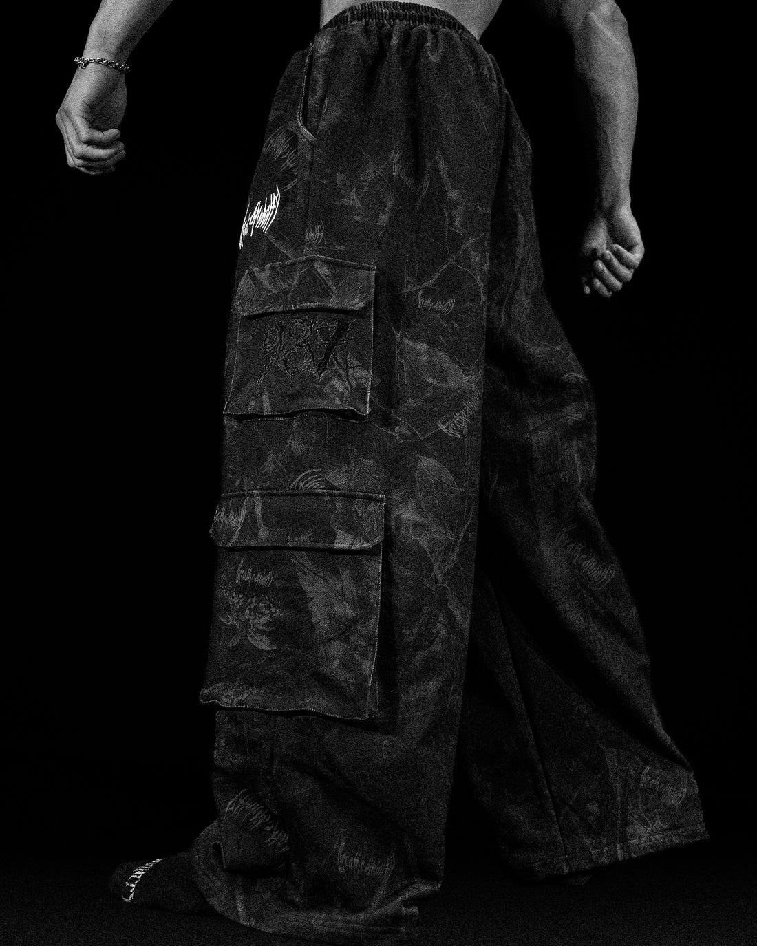 BD-0105 Camo Oversized Luxury Cargos [NIGHTSHADE CAMO]