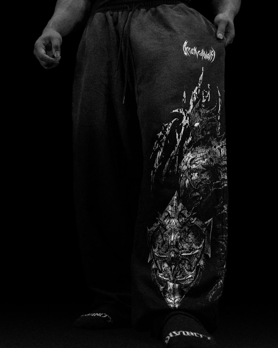 BD-0101 Fallen Knight Uncuffed Banana shape sweatpants [SMOKE]