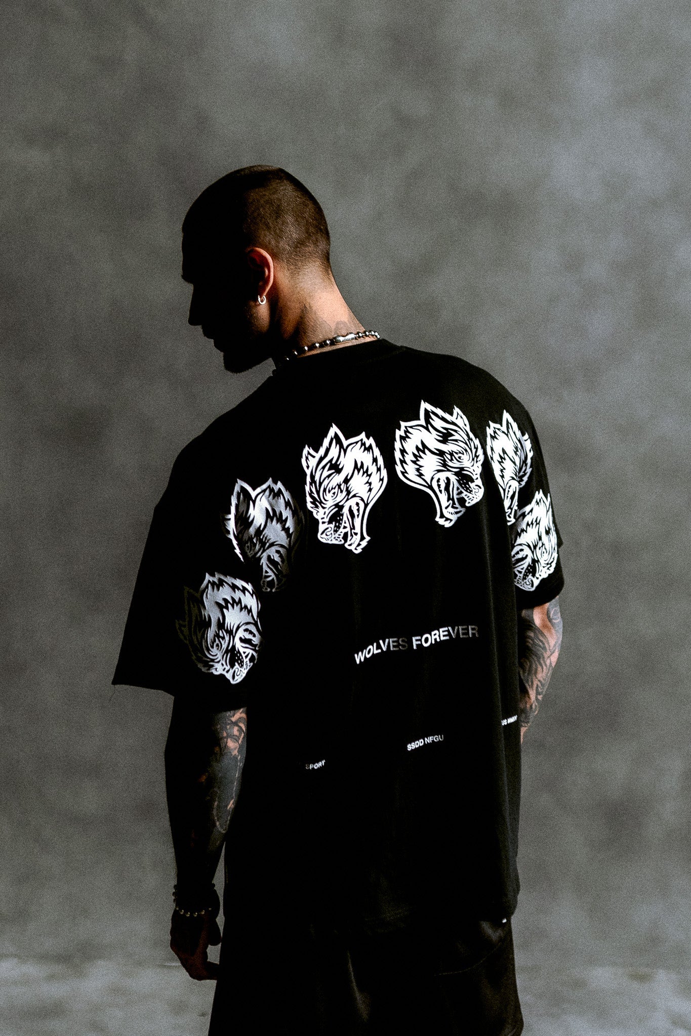 DS-0044 Wolves Have Your Back “Premium” Oversized Tee in Black