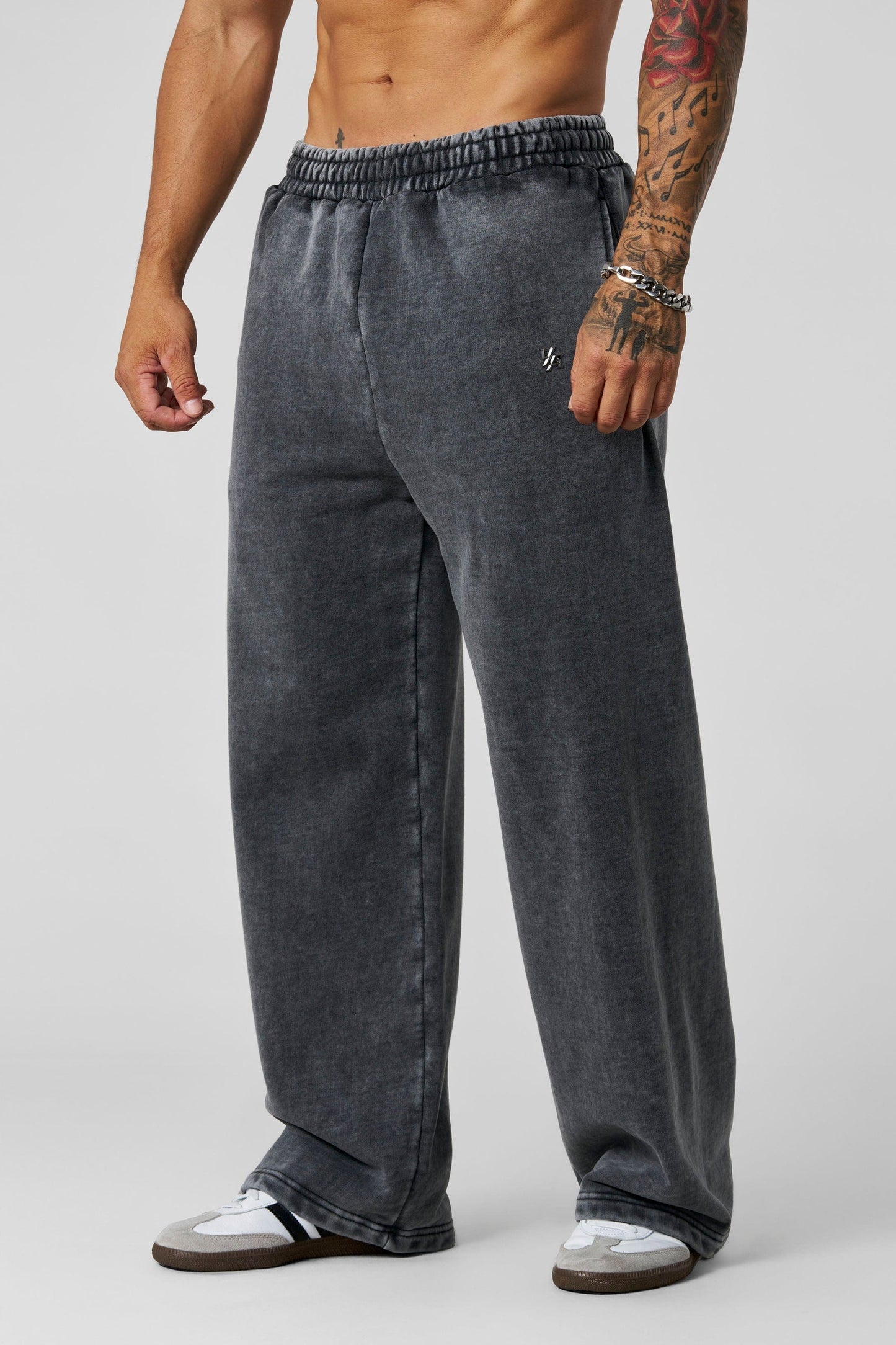 2067 - Elevated Essentials - Baggy Sweats - Grey Wash