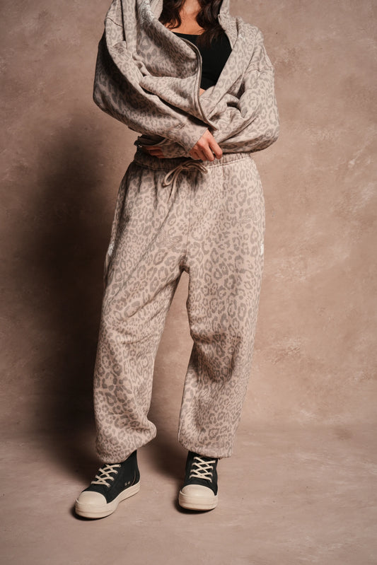 DSHE-0080 DUAL PREMIUM LOUNGER SWEATPANTS IN CLAY LEOPARD