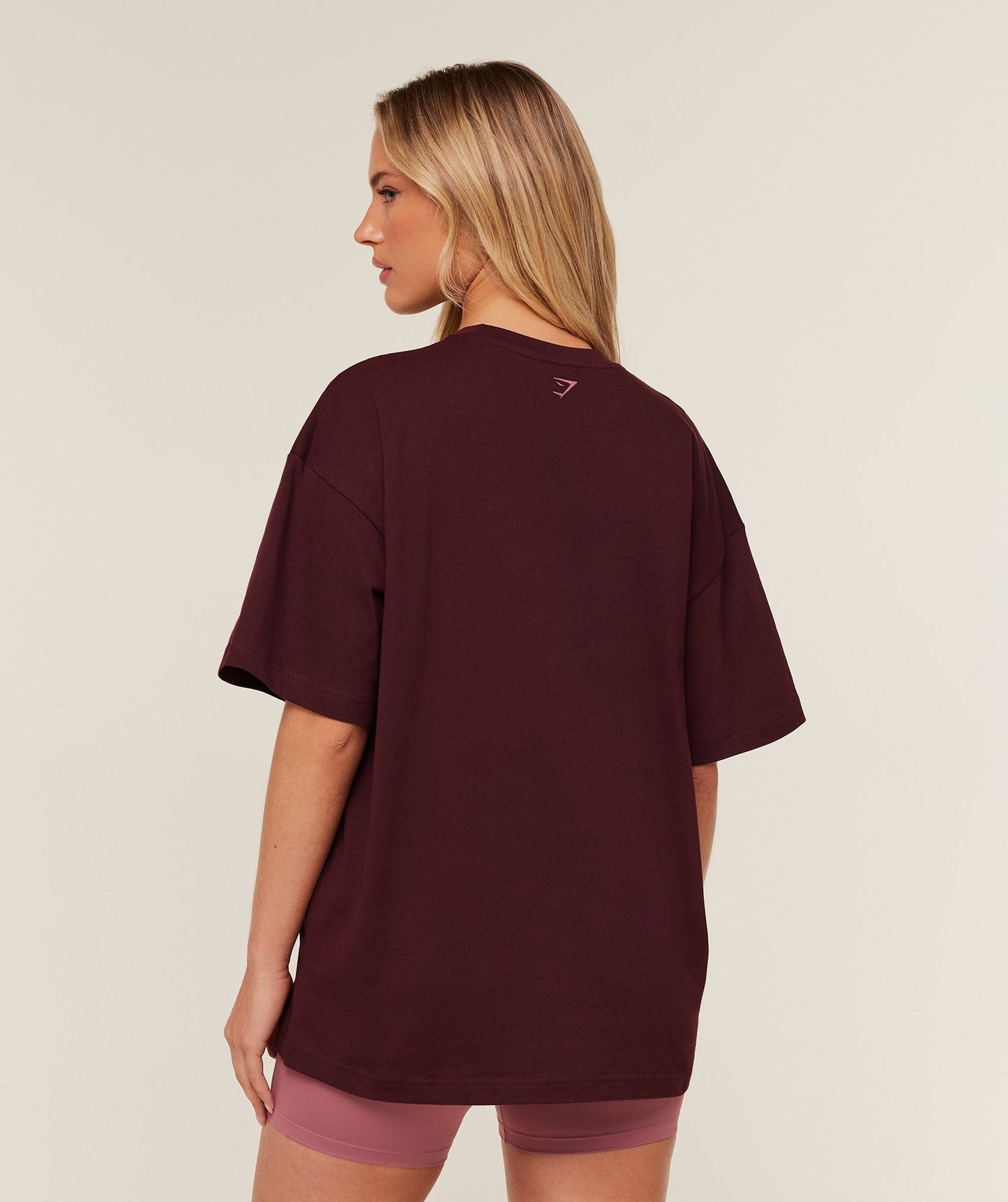 GSW-0096 Gymshark Collegiate Graphic T-Shirt - GS Rich Maroon