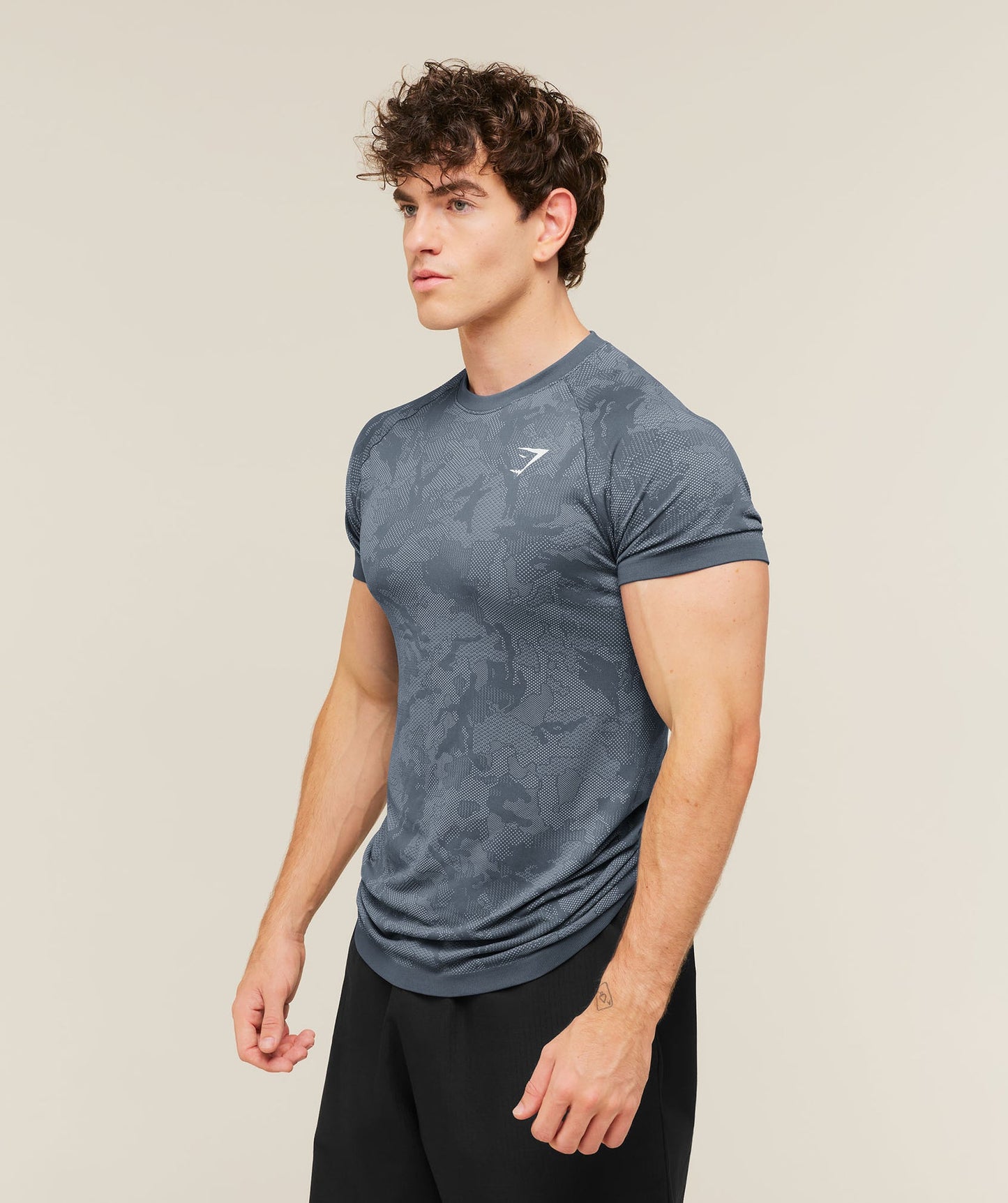 GS-0011 Geo Seamless T-Shirt - Shadow Blue/Tranquil Blue