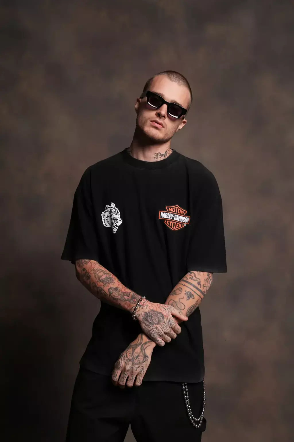 DS/HAR-0057 The Snake & The Wolf “Premium” Oversized Tee in Black