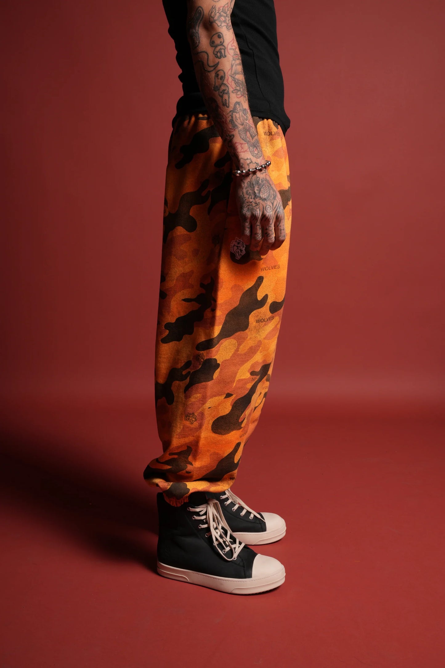 DS/VD-0084 Dual Wolf Unisex Lounger Sweat Pants in DSVD Orange Camo