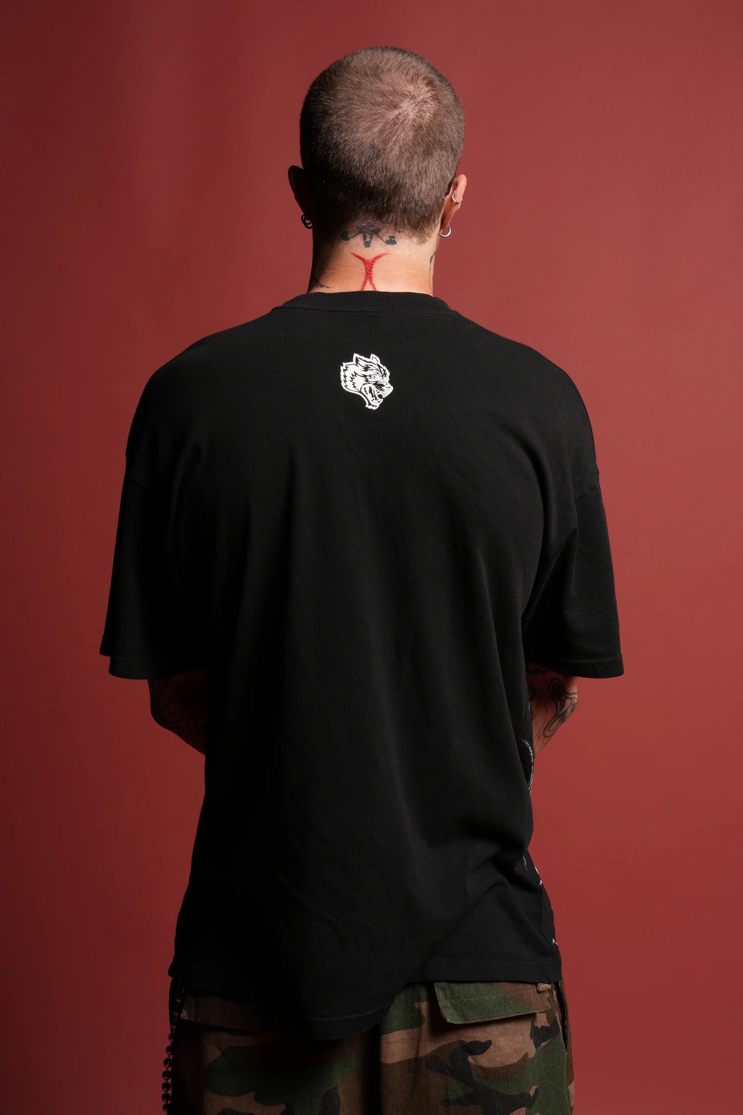 DS-0242 Cat Got Your Tongue Premium Oversized Tee in Black