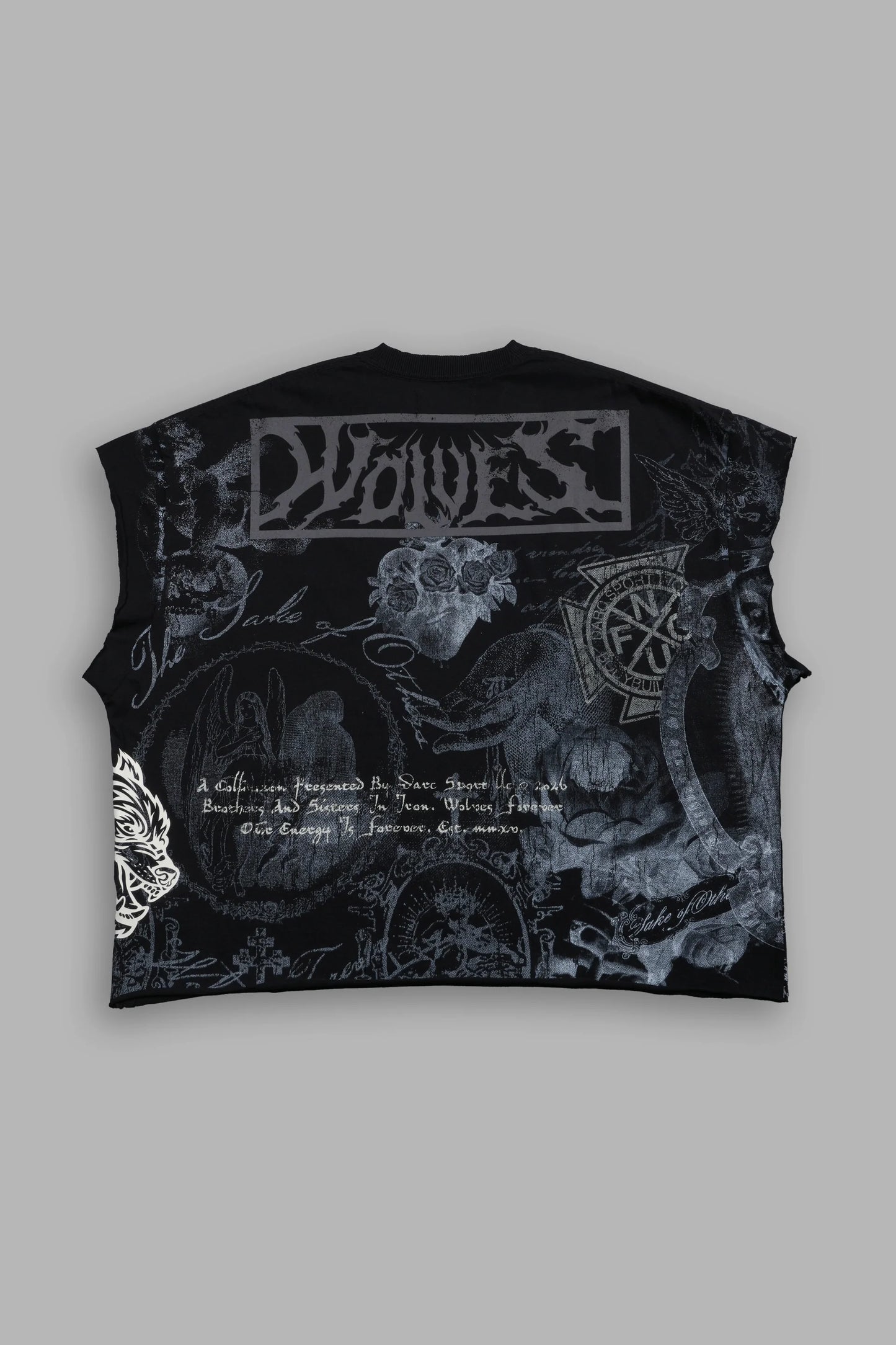 DS-0098 Heart of Thorns Distressed Grunge Cut-Off Mid-Length Raw Hem Tee in Black