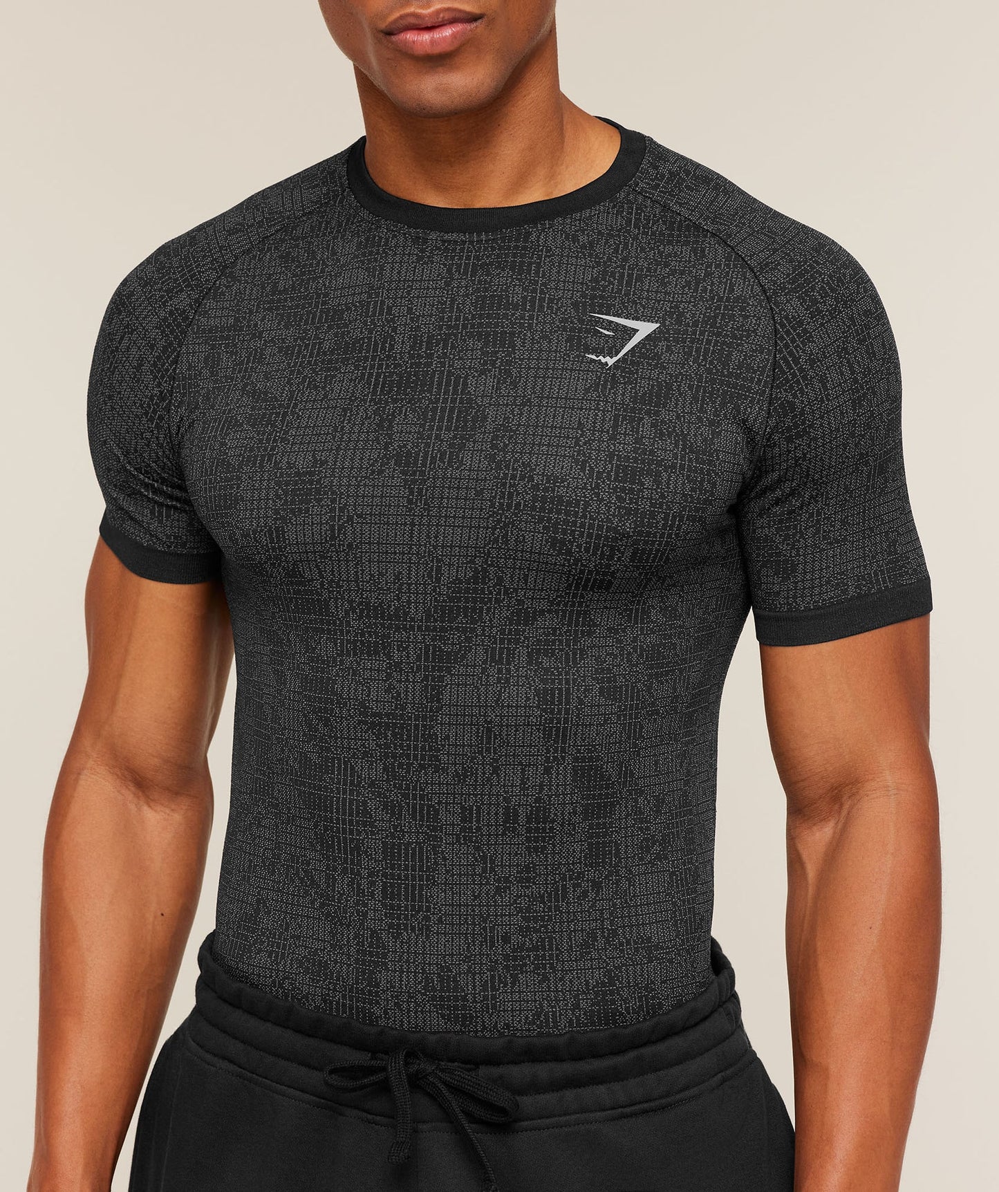 GS-0122 Geo Seamless Grid T-Shirt - Black/Smokey Grey