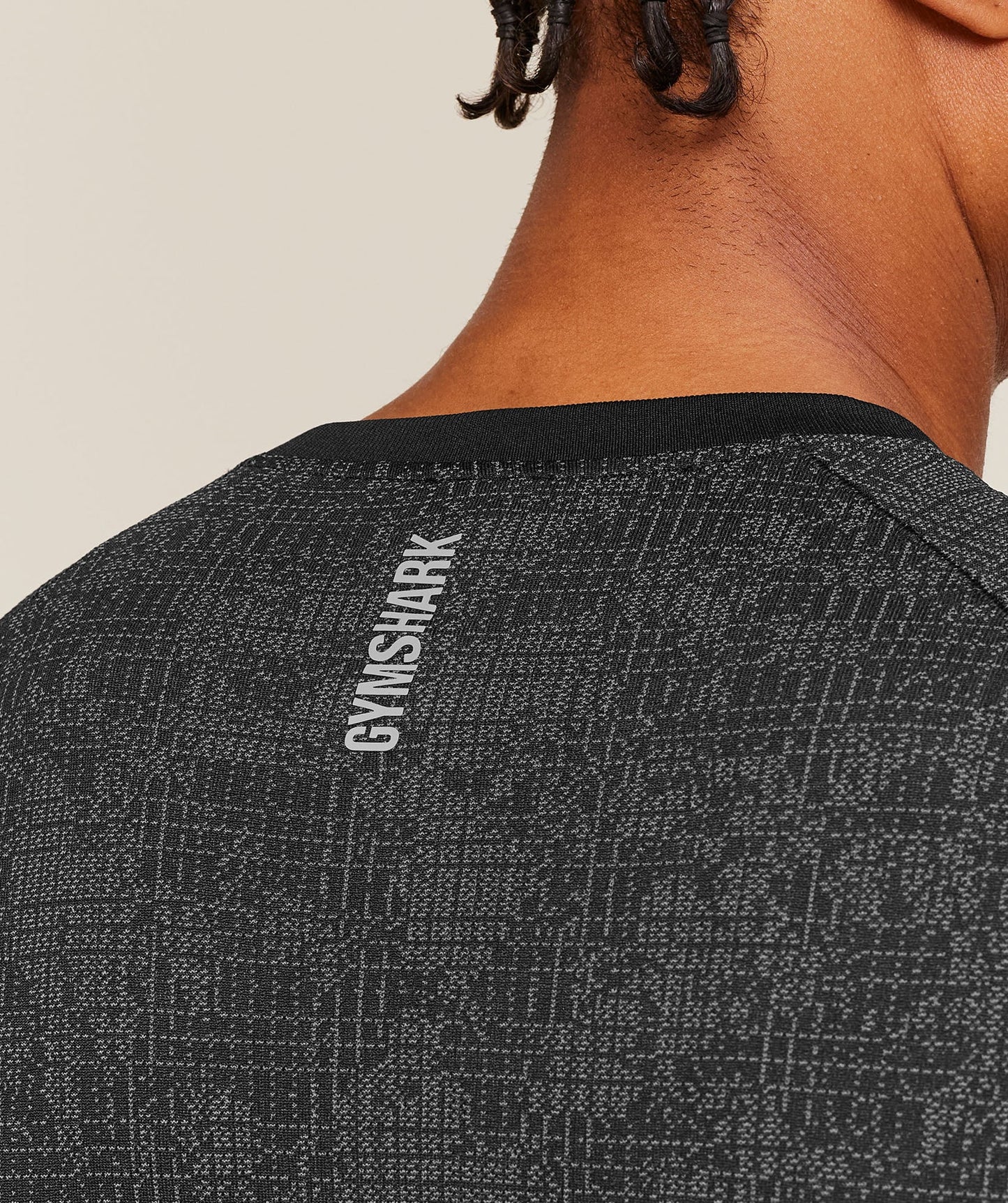 GS-0122 Geo Seamless Grid T-Shirt - Black/Smokey Grey